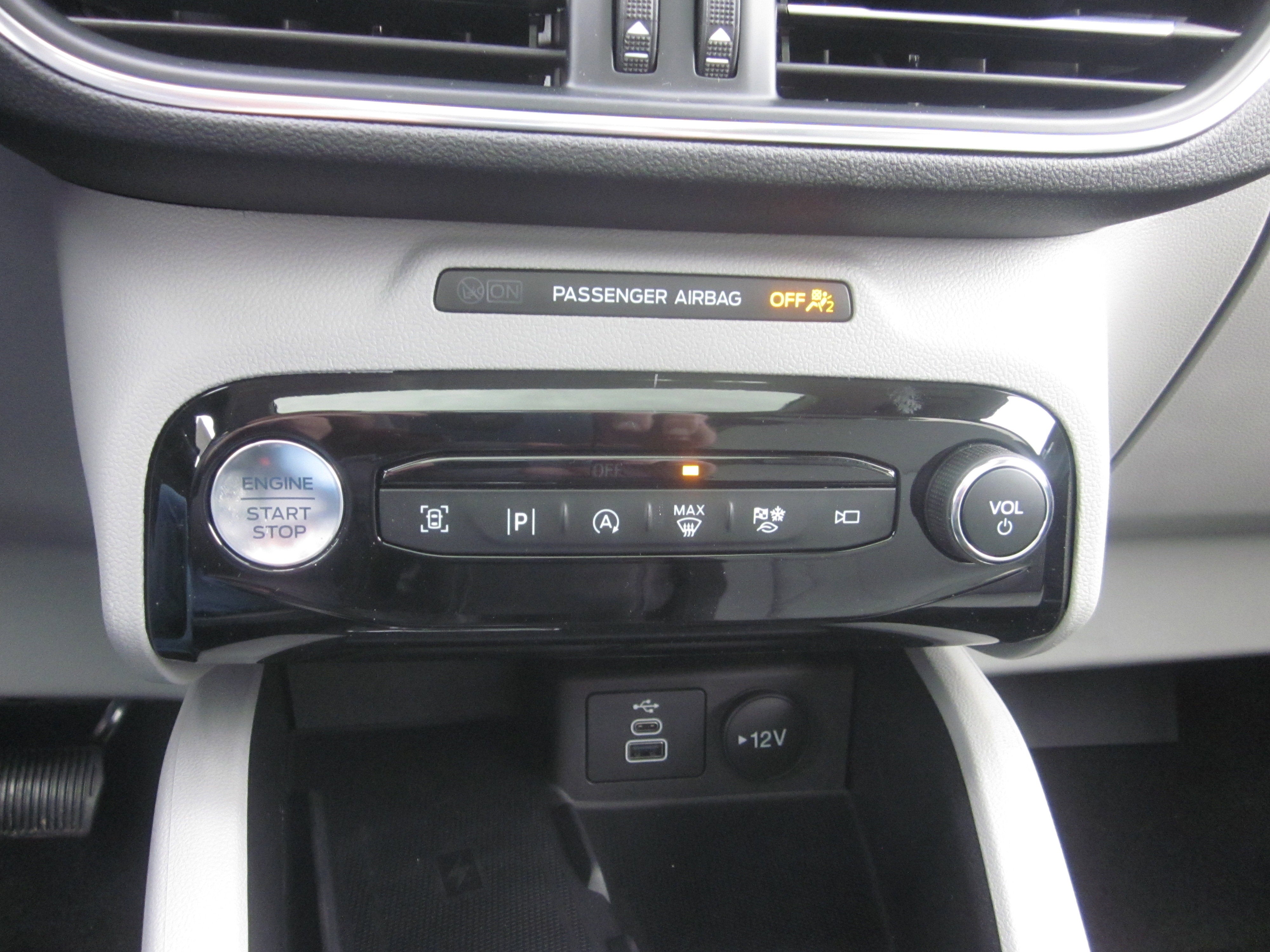 2026 Ford Escape Platinum