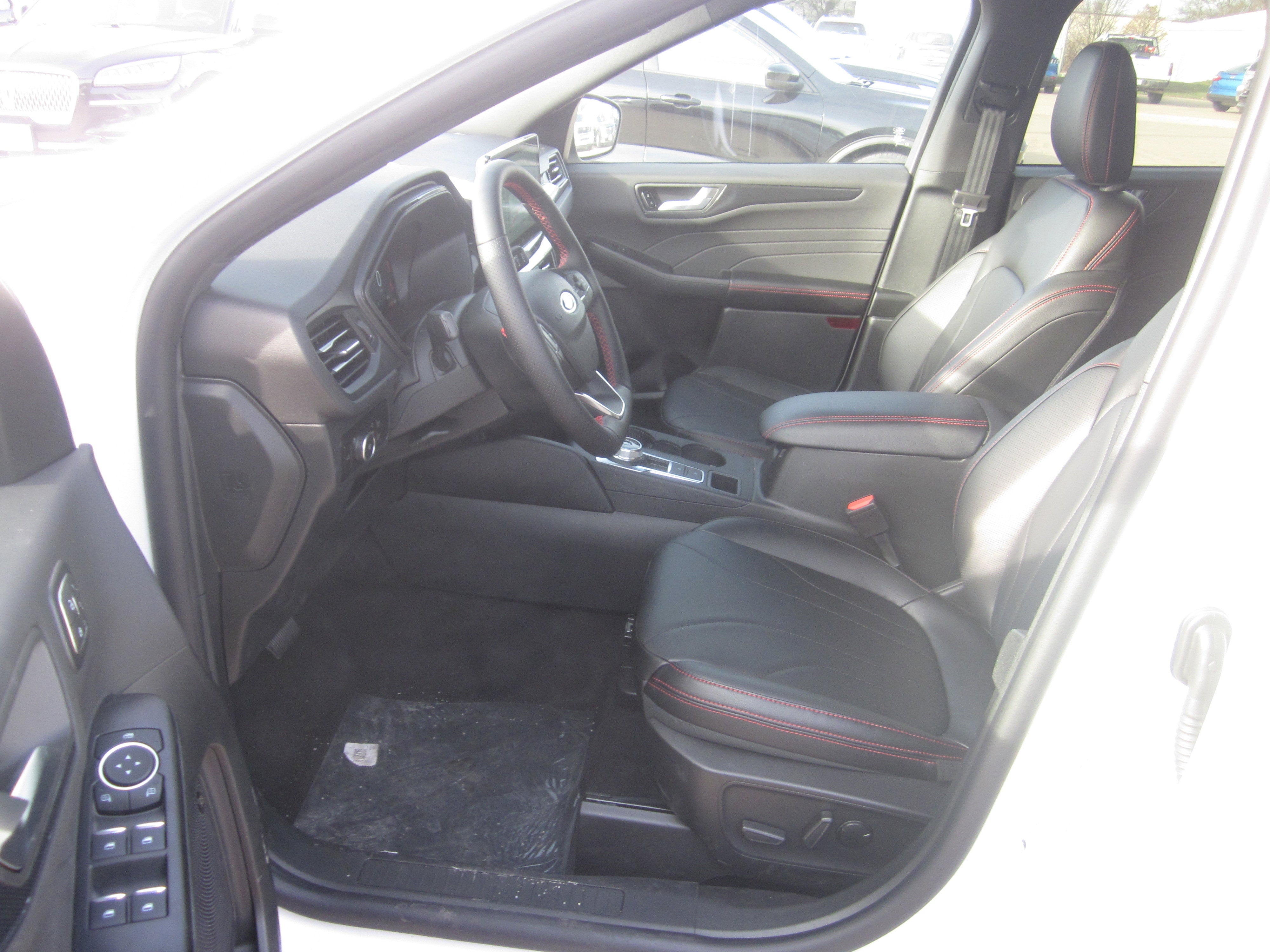 2026 Ford Escape ST-Line Elite