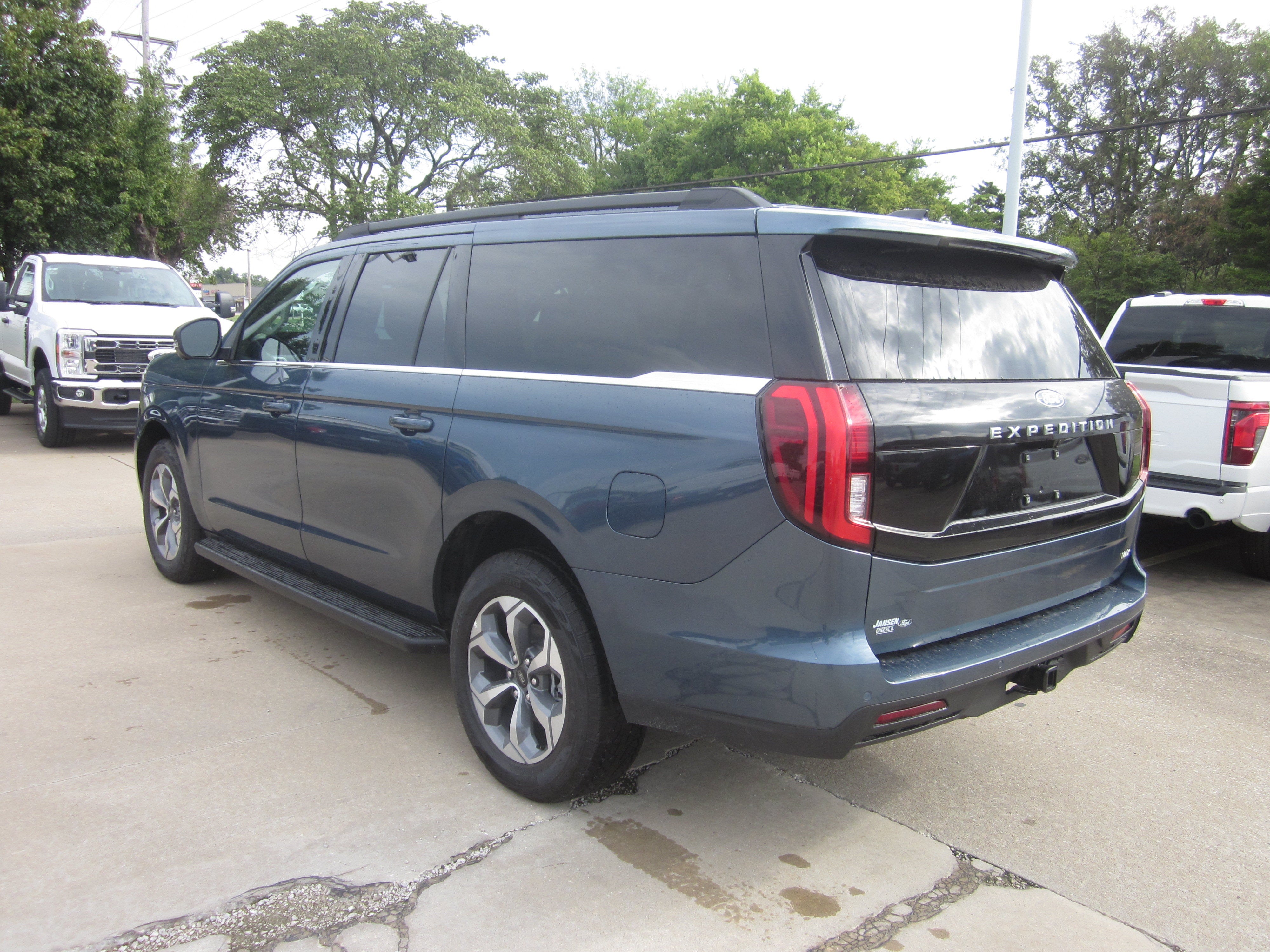 2027 Ford Expedition Max Active