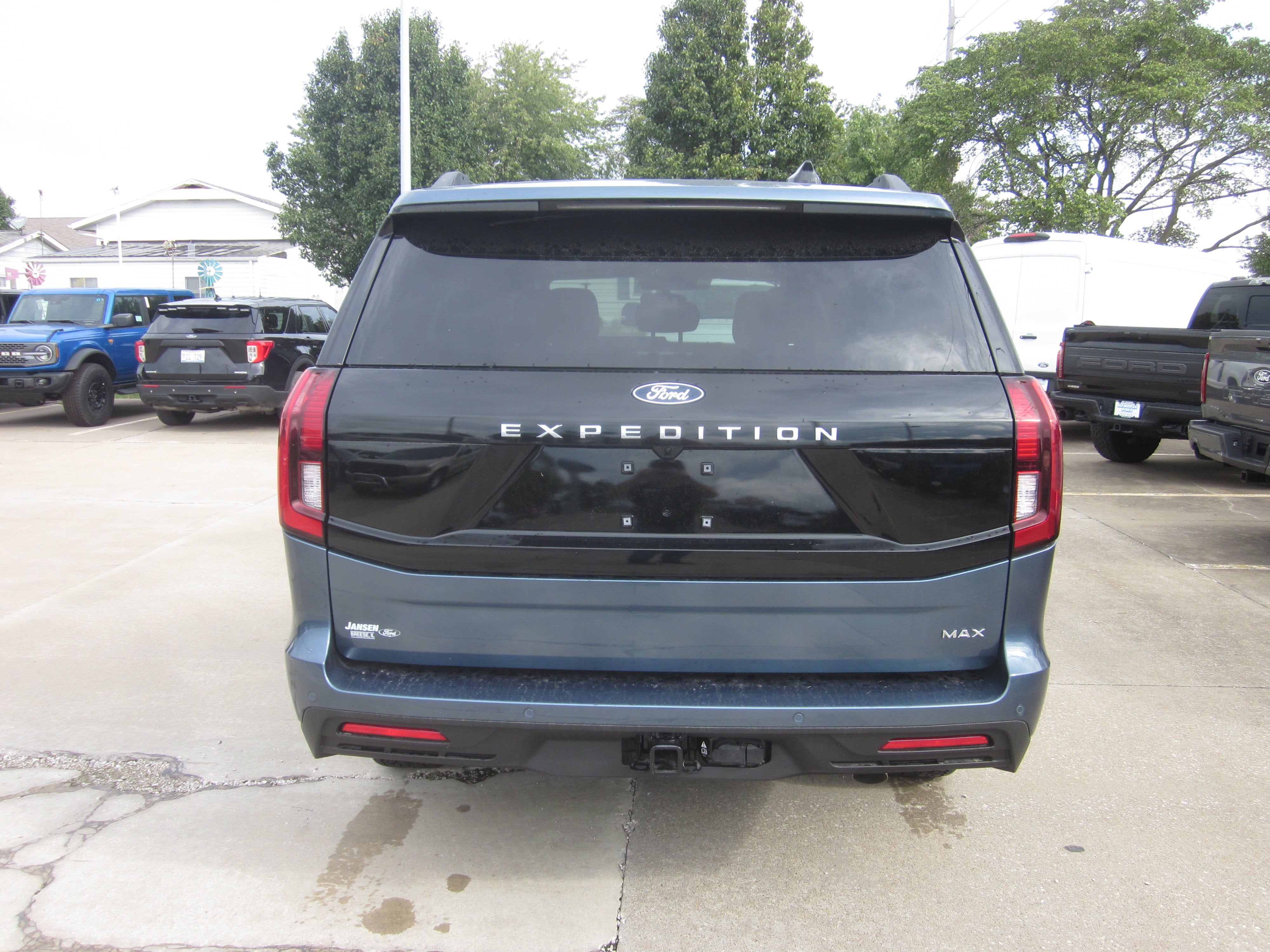 2027 Ford Expedition Max Active