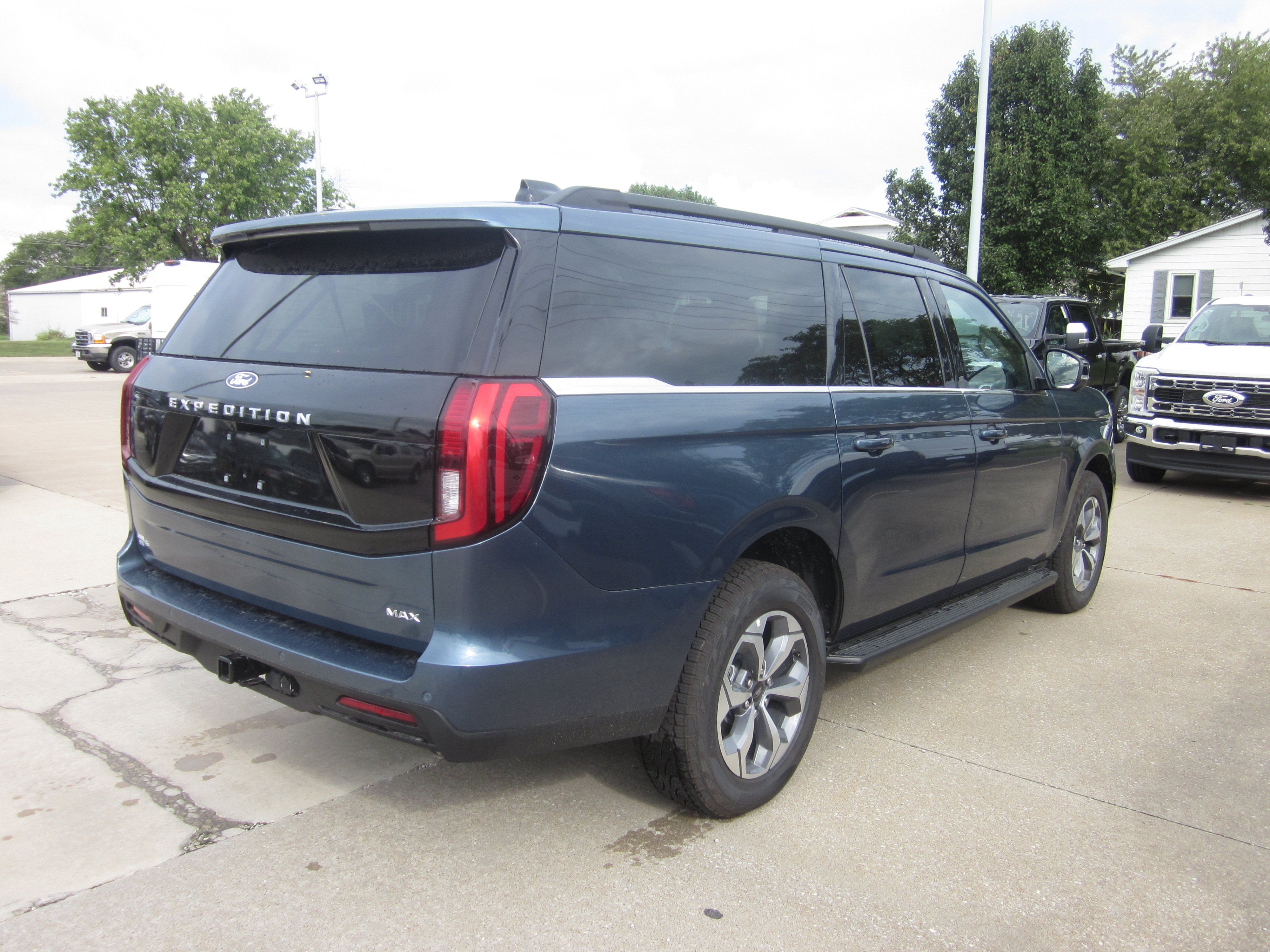 2027 Ford Expedition Max Active