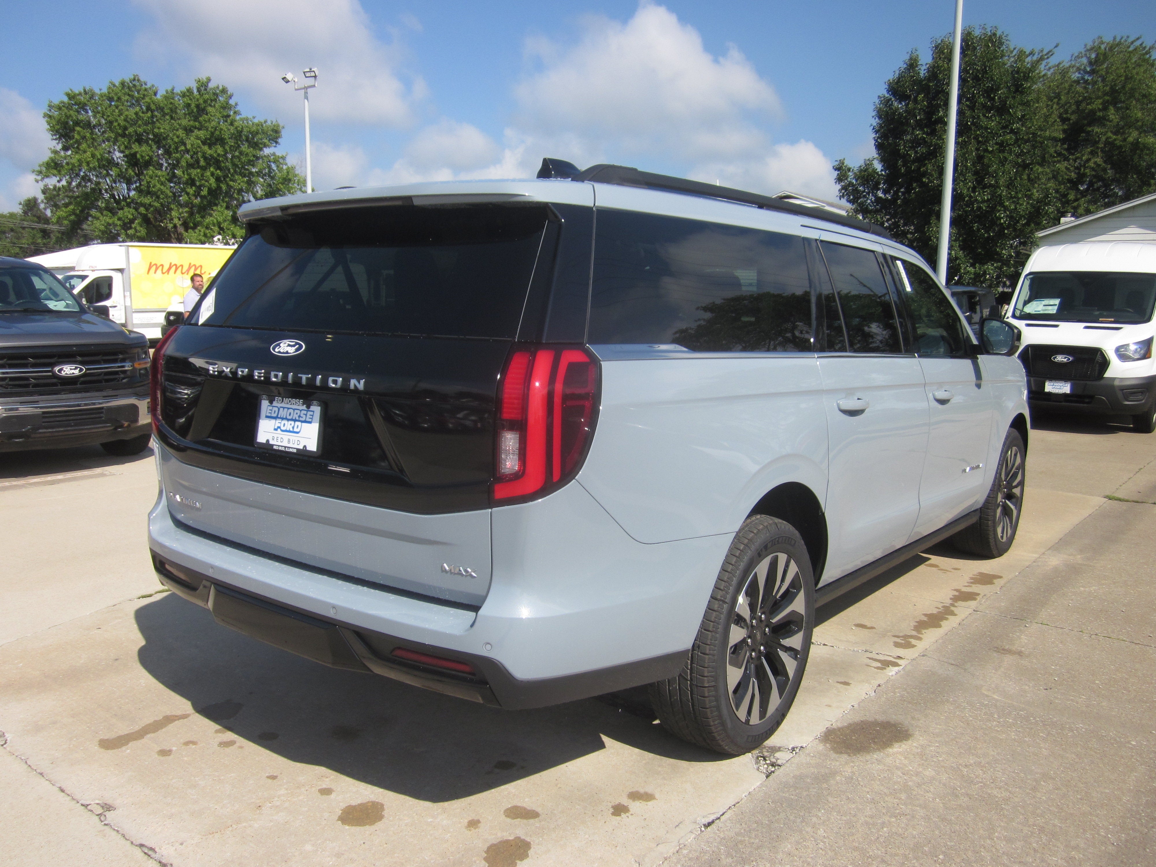 2027 Ford Expedition Max Platinum