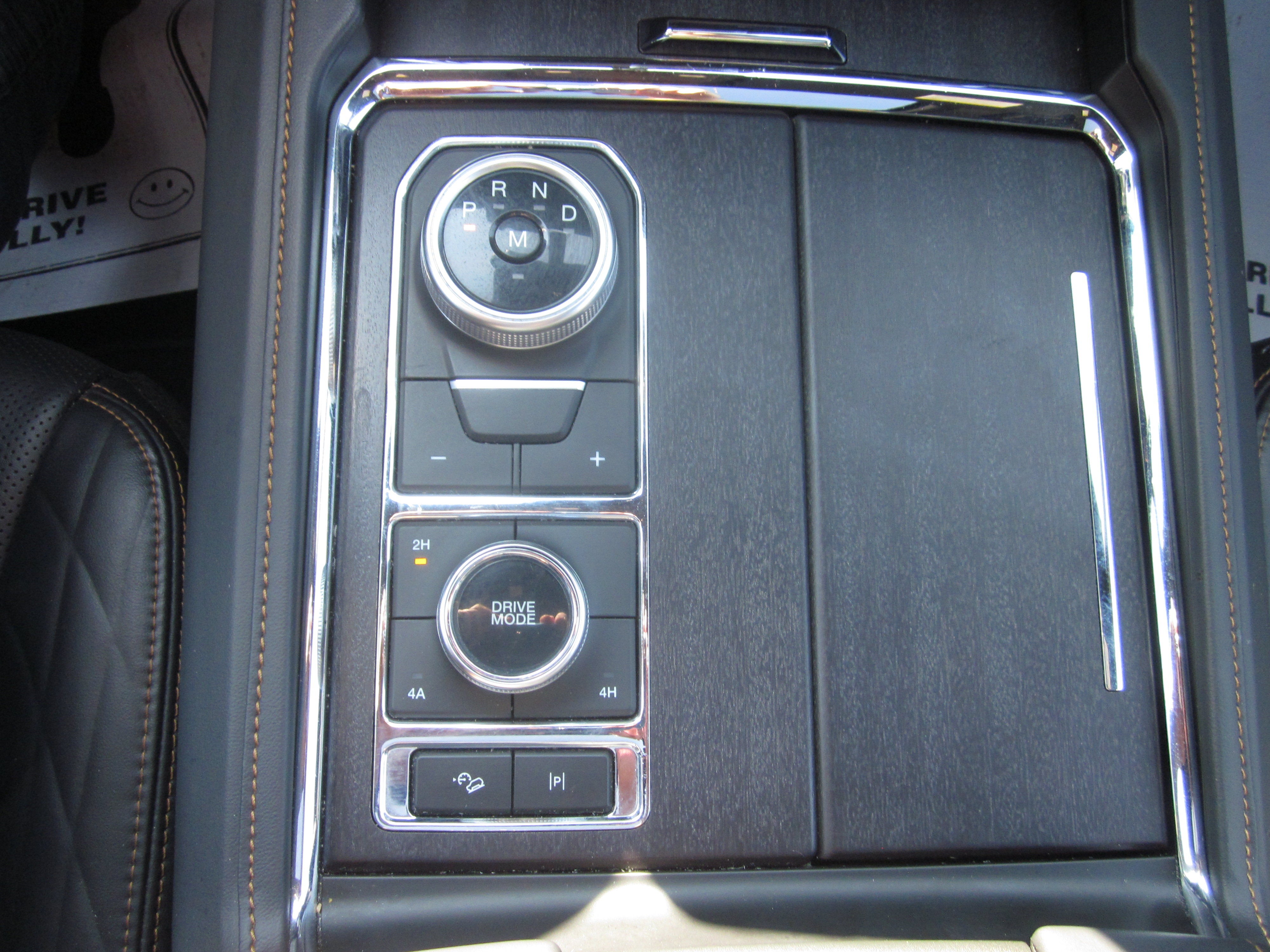 2024 Ford Expedition Platinum
