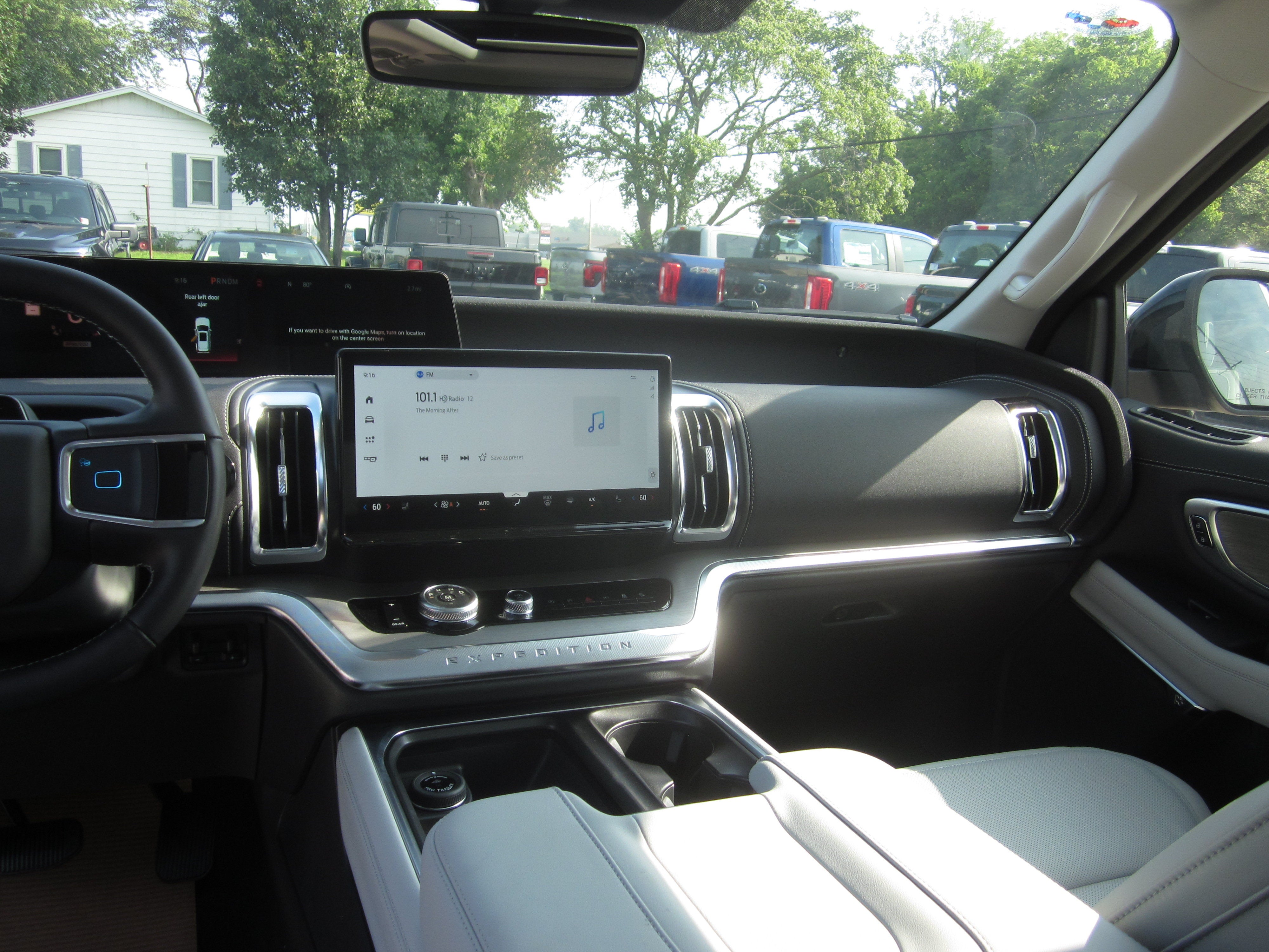 2027 Ford Expedition Platinum
