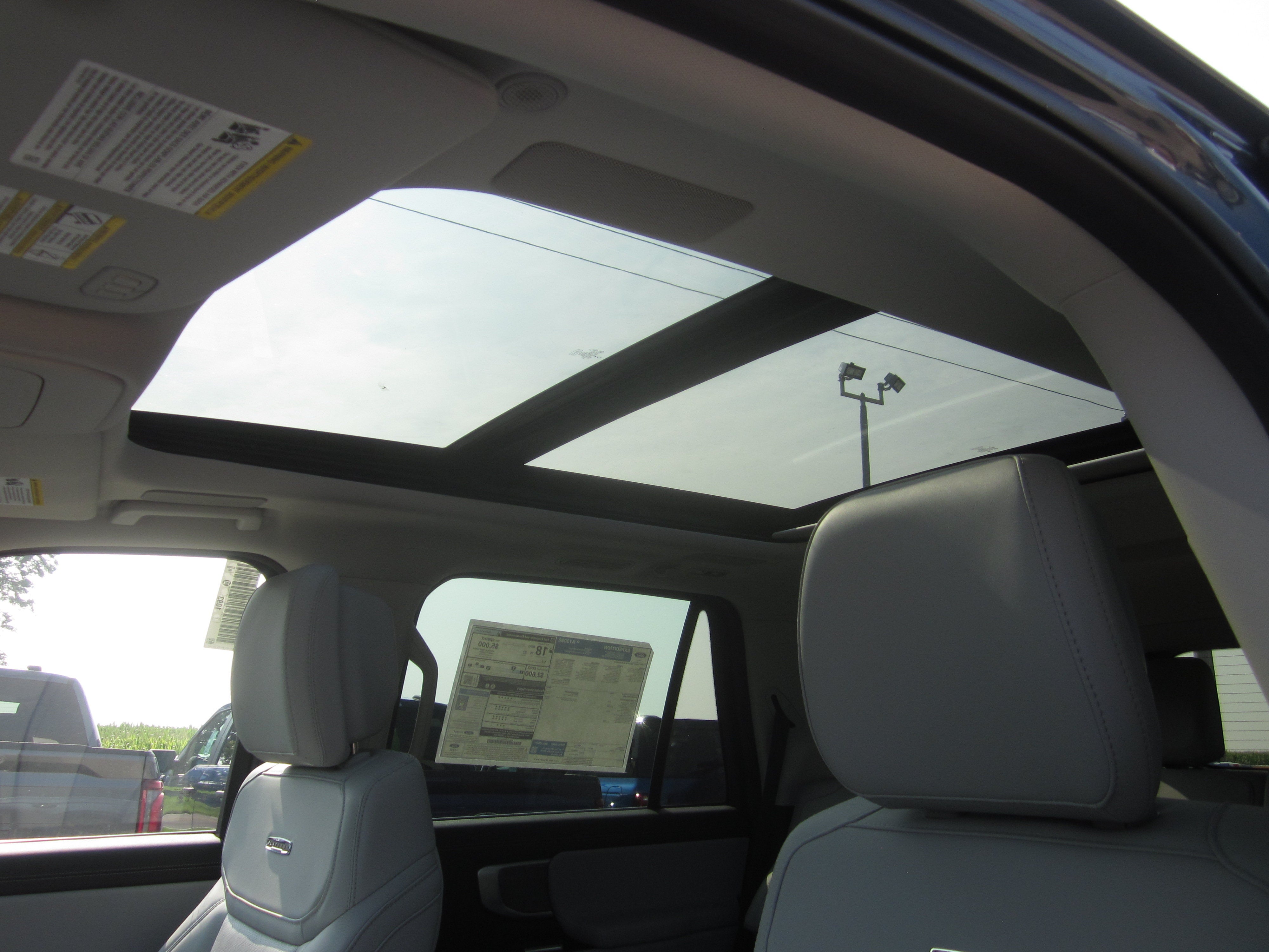 2027 Ford Expedition Platinum