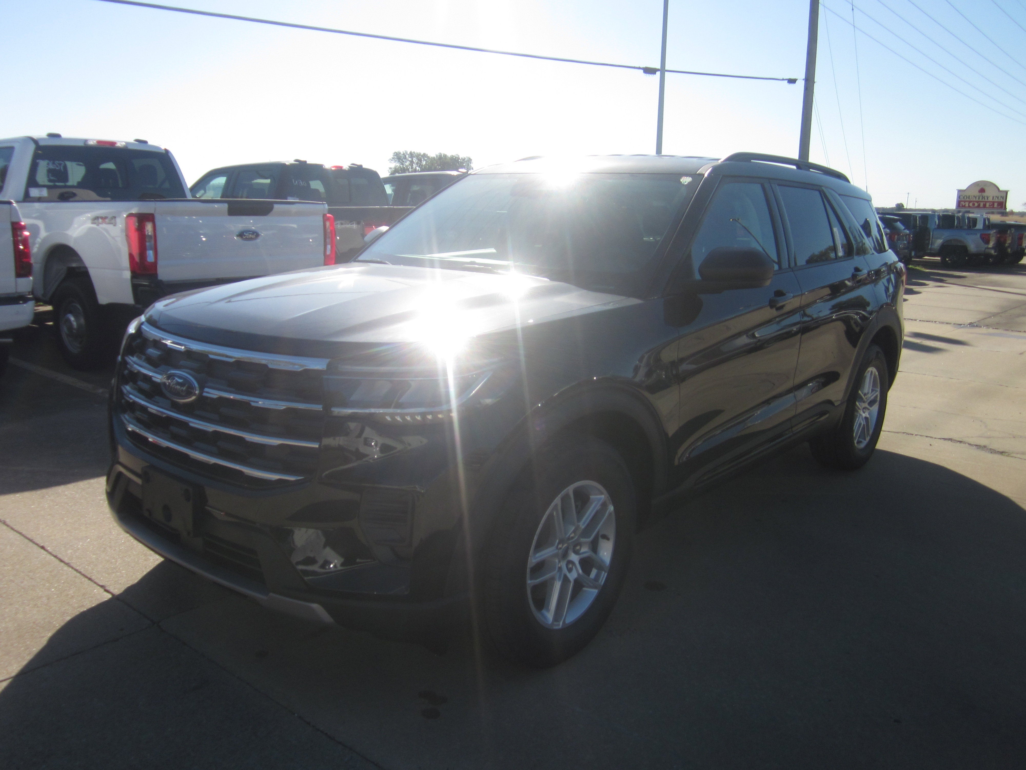 2026 Ford Explorer Active w/200A Pkg