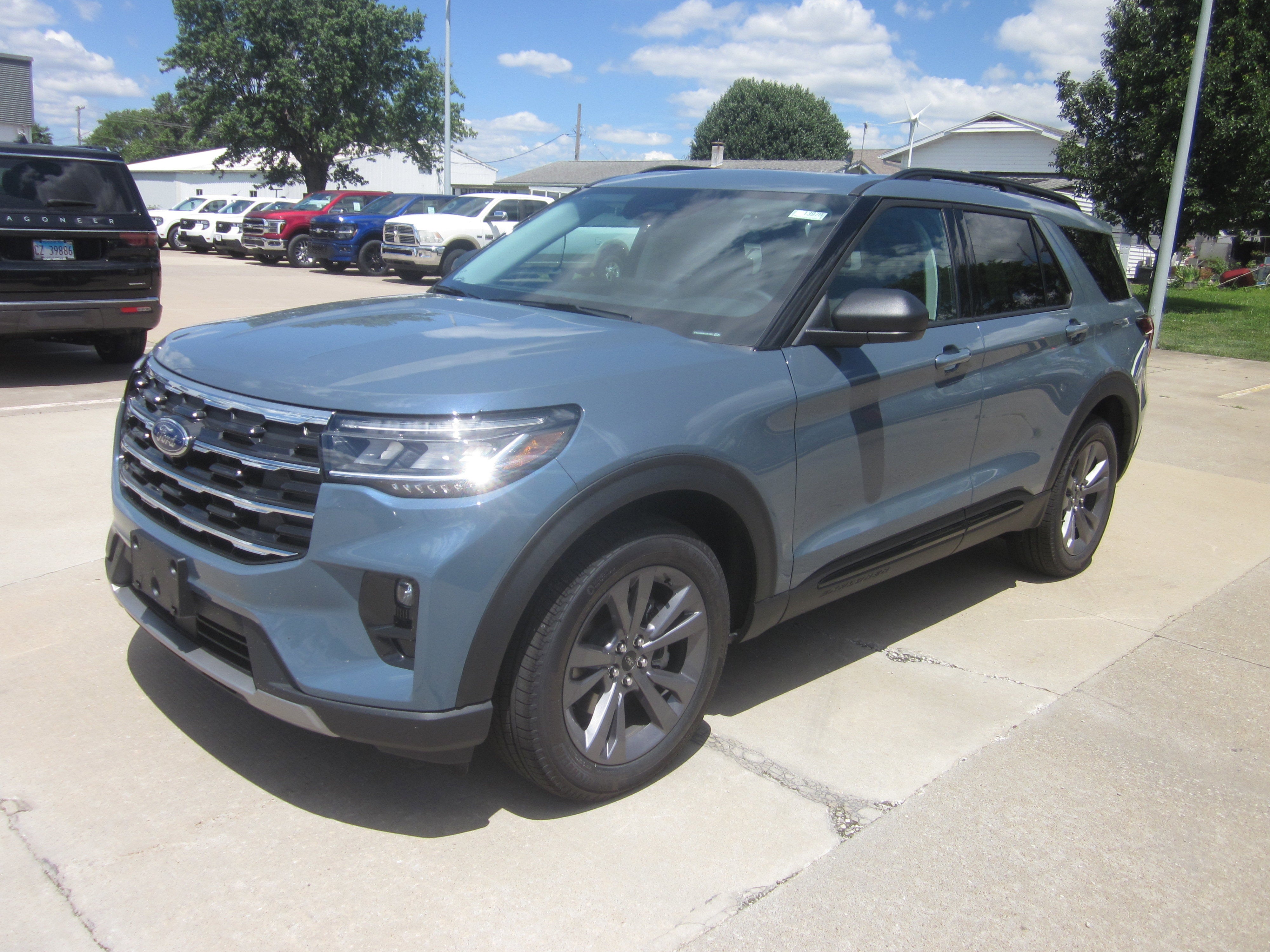2026 Ford Explorer Active w/200A Pkg