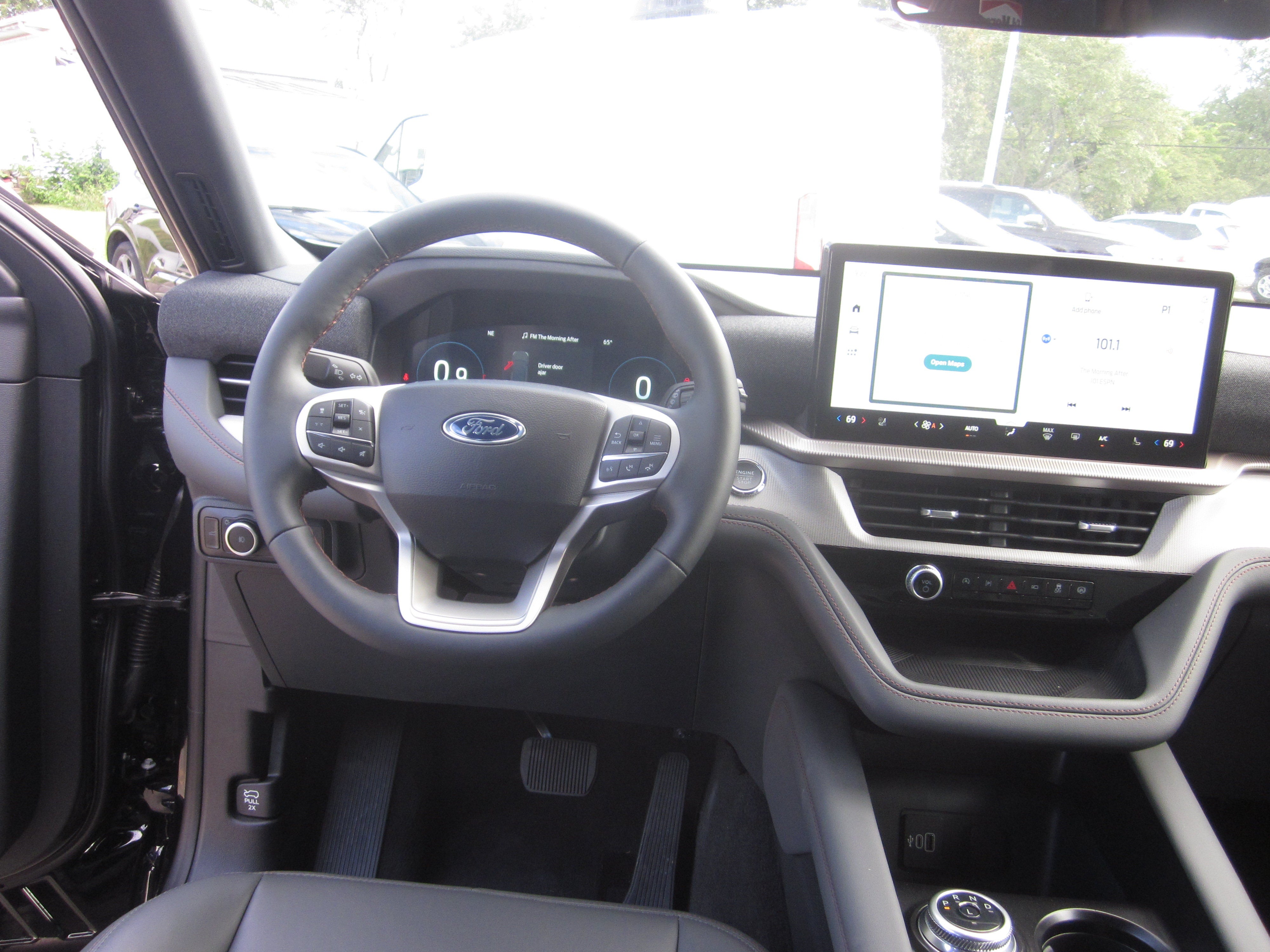 2027 Ford Explorer Active w/200A Pkg