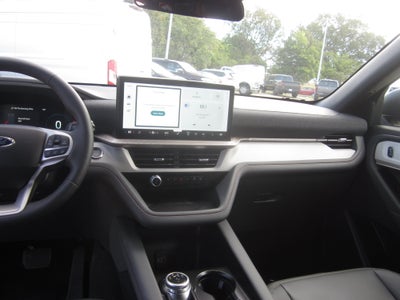 2027 Ford Explorer Active w/200A Pkg