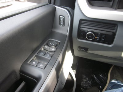 2027 Ford Super Duty F-250 SRW XLT