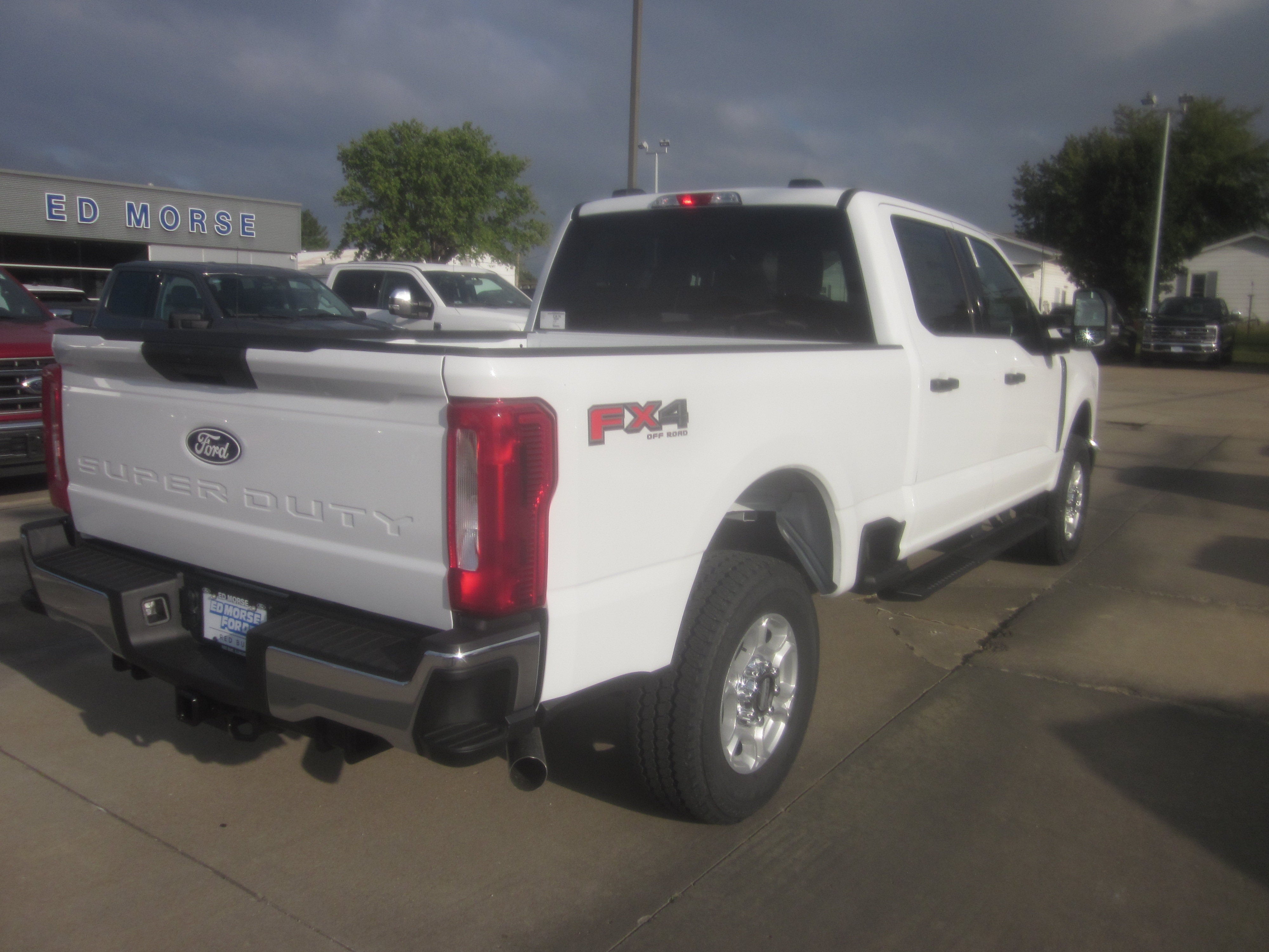 2027 Ford Super Duty F-250 SRW XLT