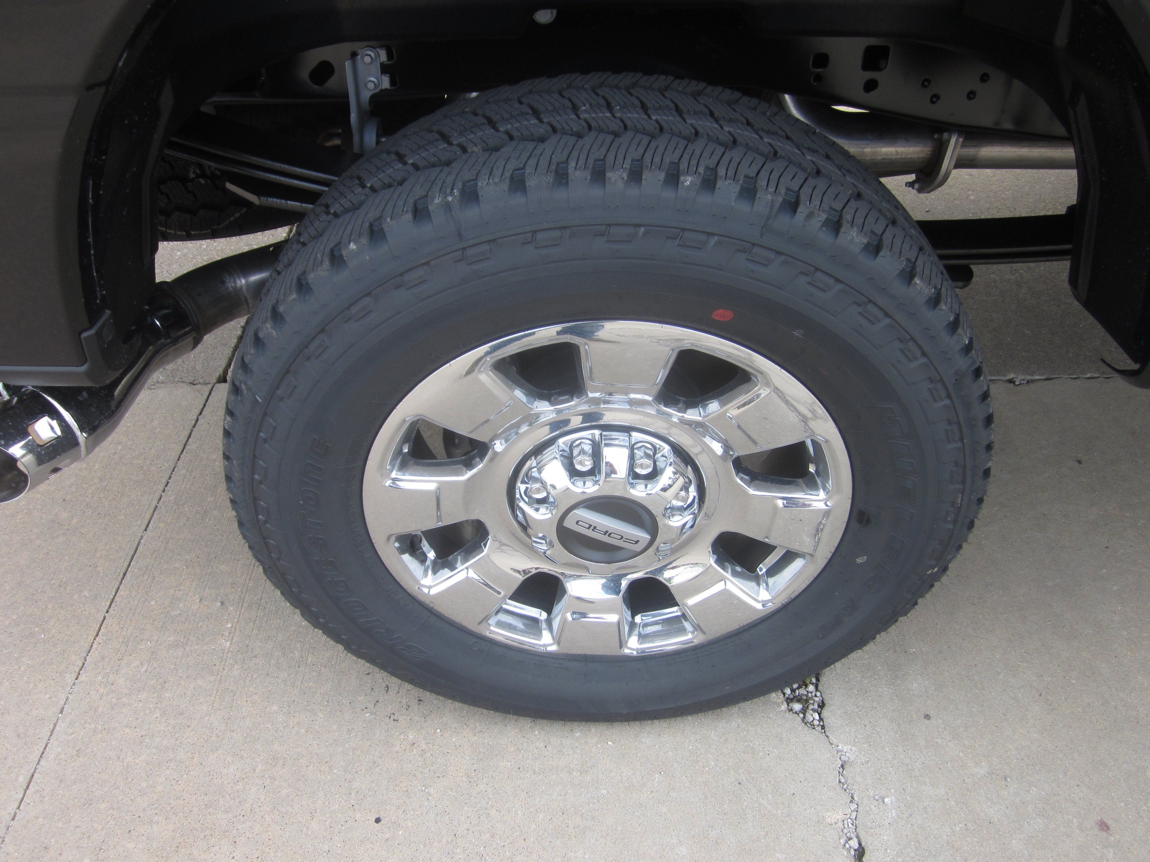 2027 Ford Super Duty F-250 SRW LARIAT