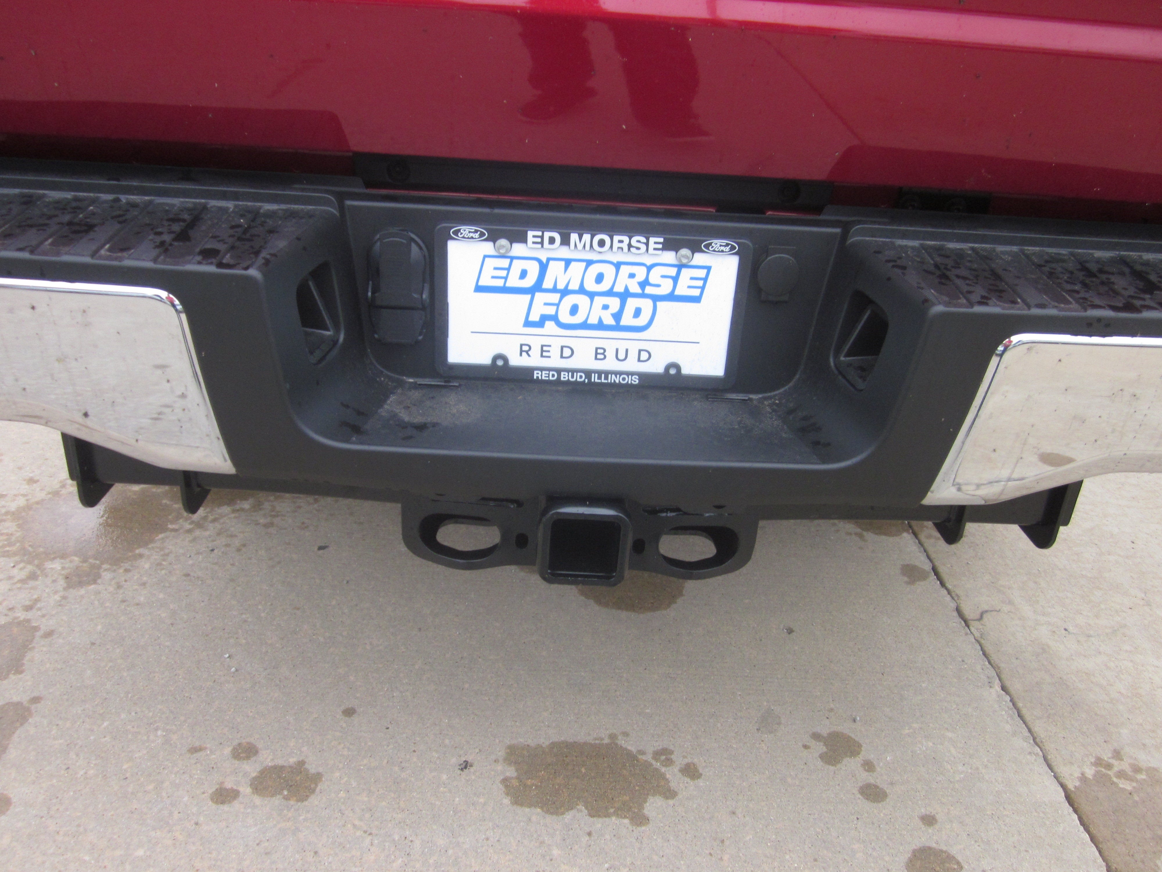 2027 Ford Super Duty F-350 SRW XLT
