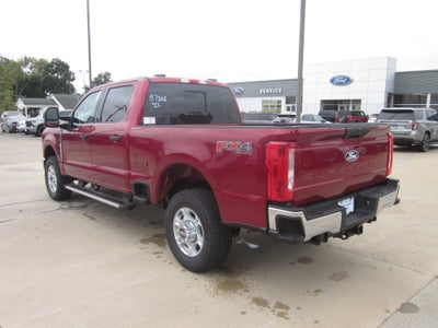 2027 Ford Super Duty F-350 SRW XLT