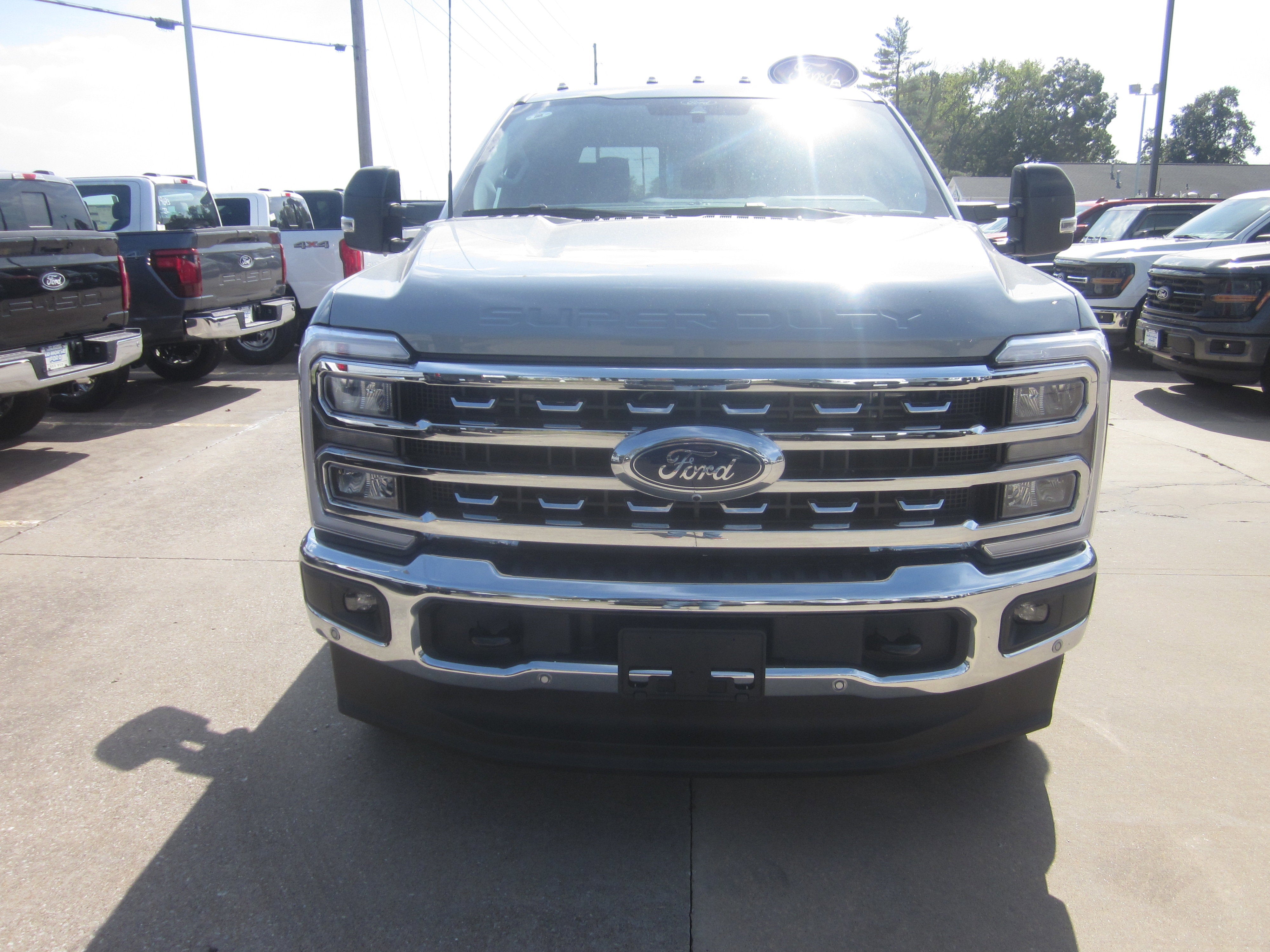 2026 Ford Super Duty F-350 SRW LARIAT