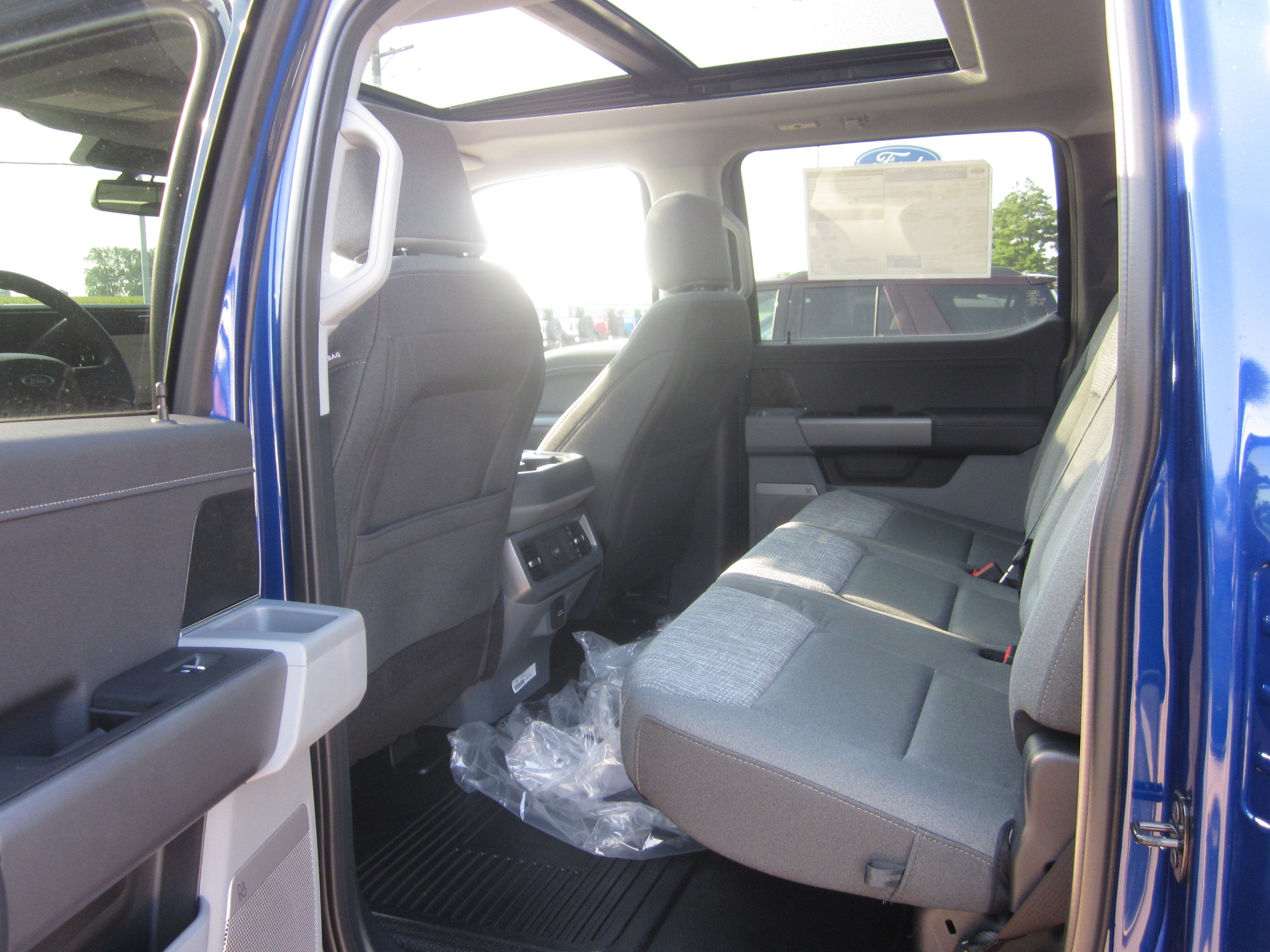 2026 Ford Super Duty F-350 SRW XLT