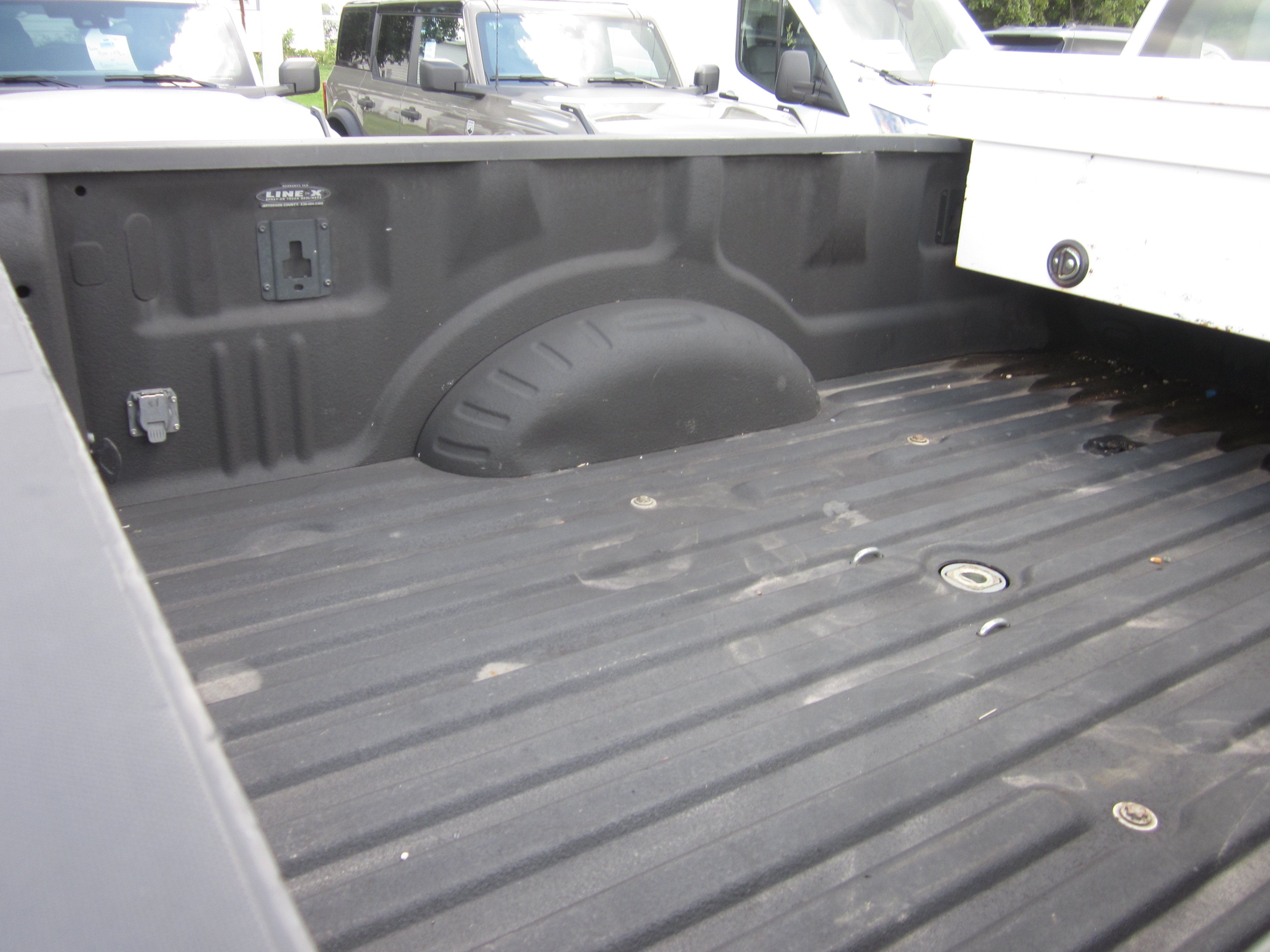 2017 Ford Super Duty F-350 DRW XL