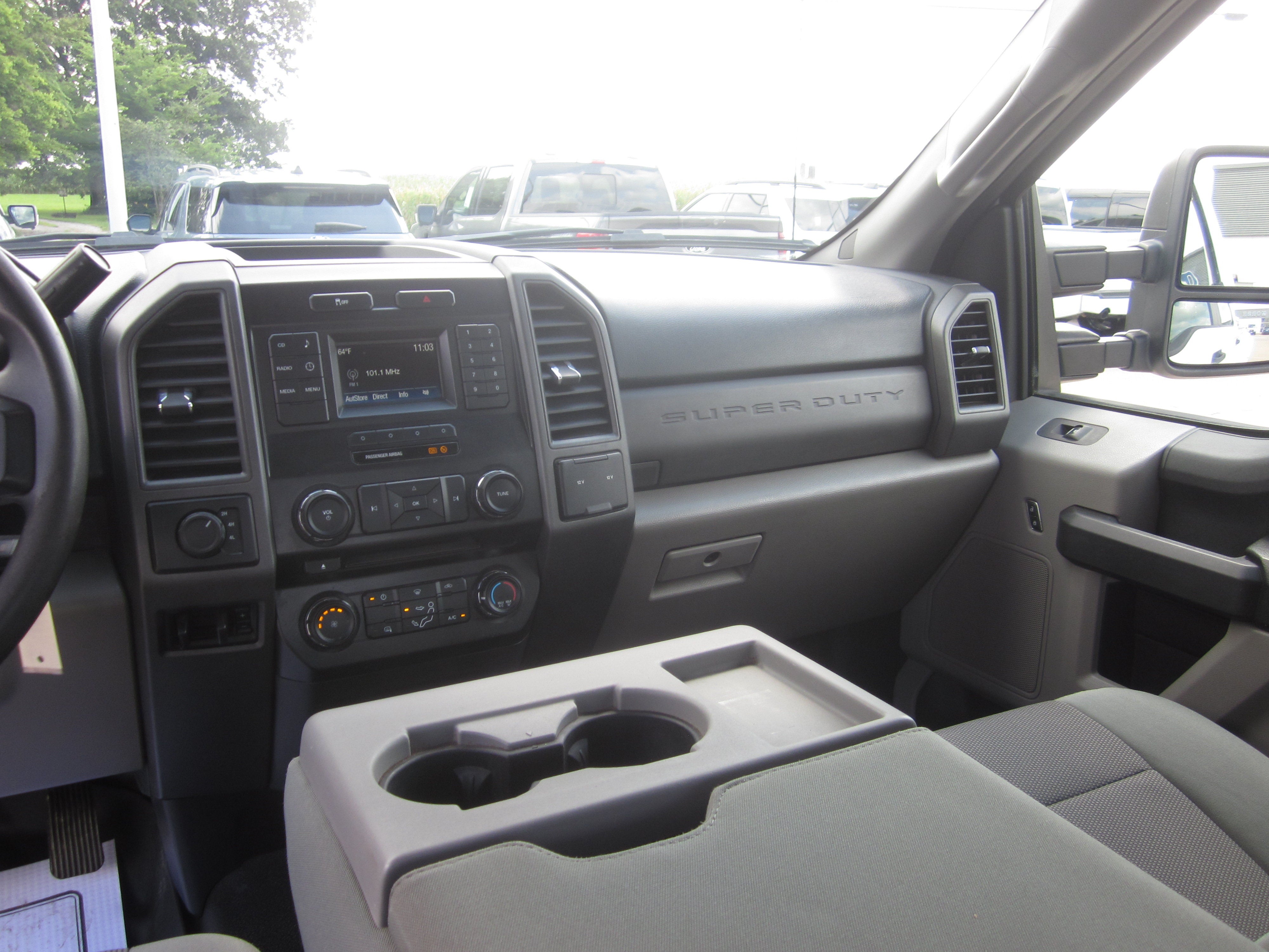 2017 Ford Super Duty F-350 DRW XL
