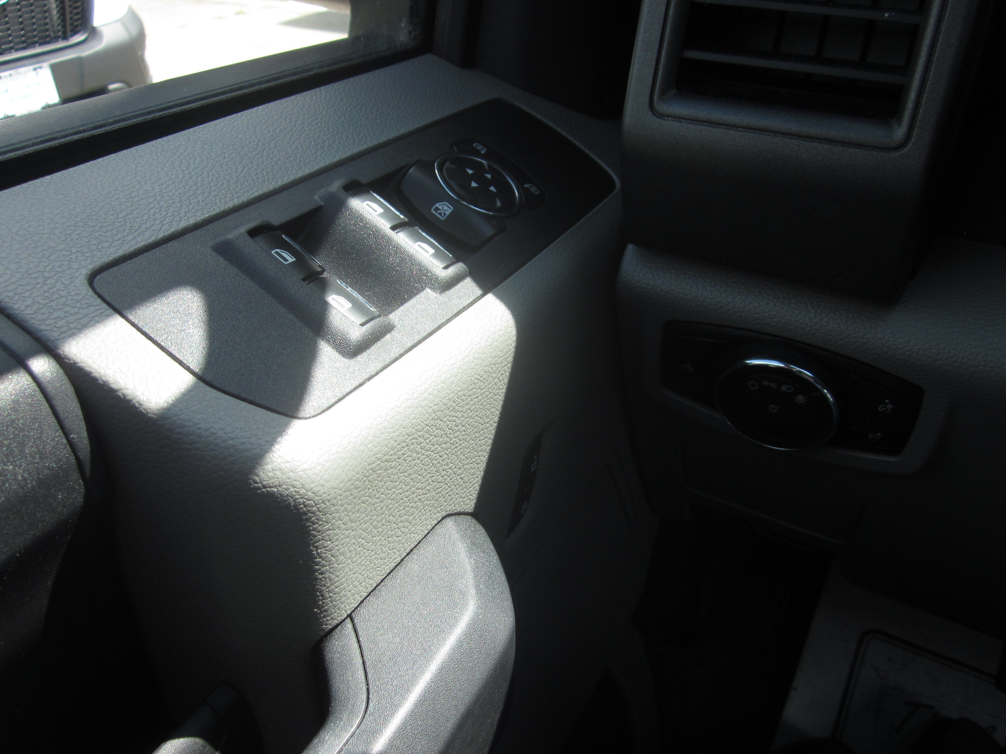 2017 Ford Super Duty F-350 DRW XL