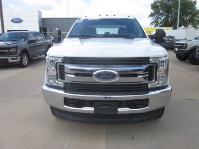 2017 Ford Super Duty F-350 DRW XL