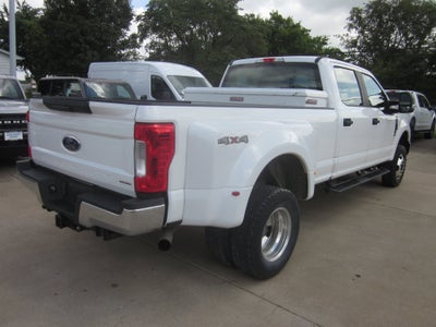 2017 Ford Super Duty F-350 DRW XL
