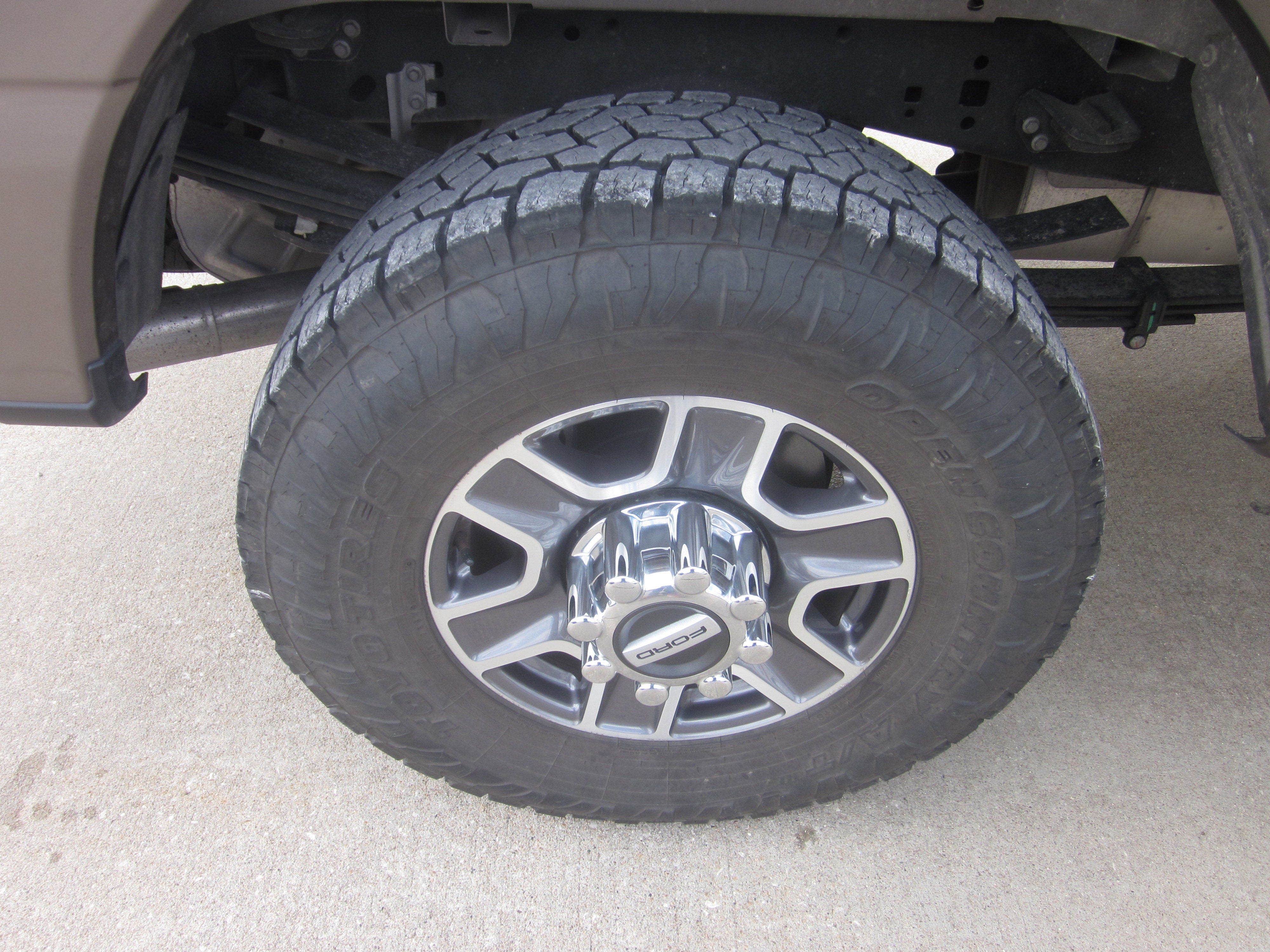 2023 Ford Super Duty F-350 SRW LARIAT