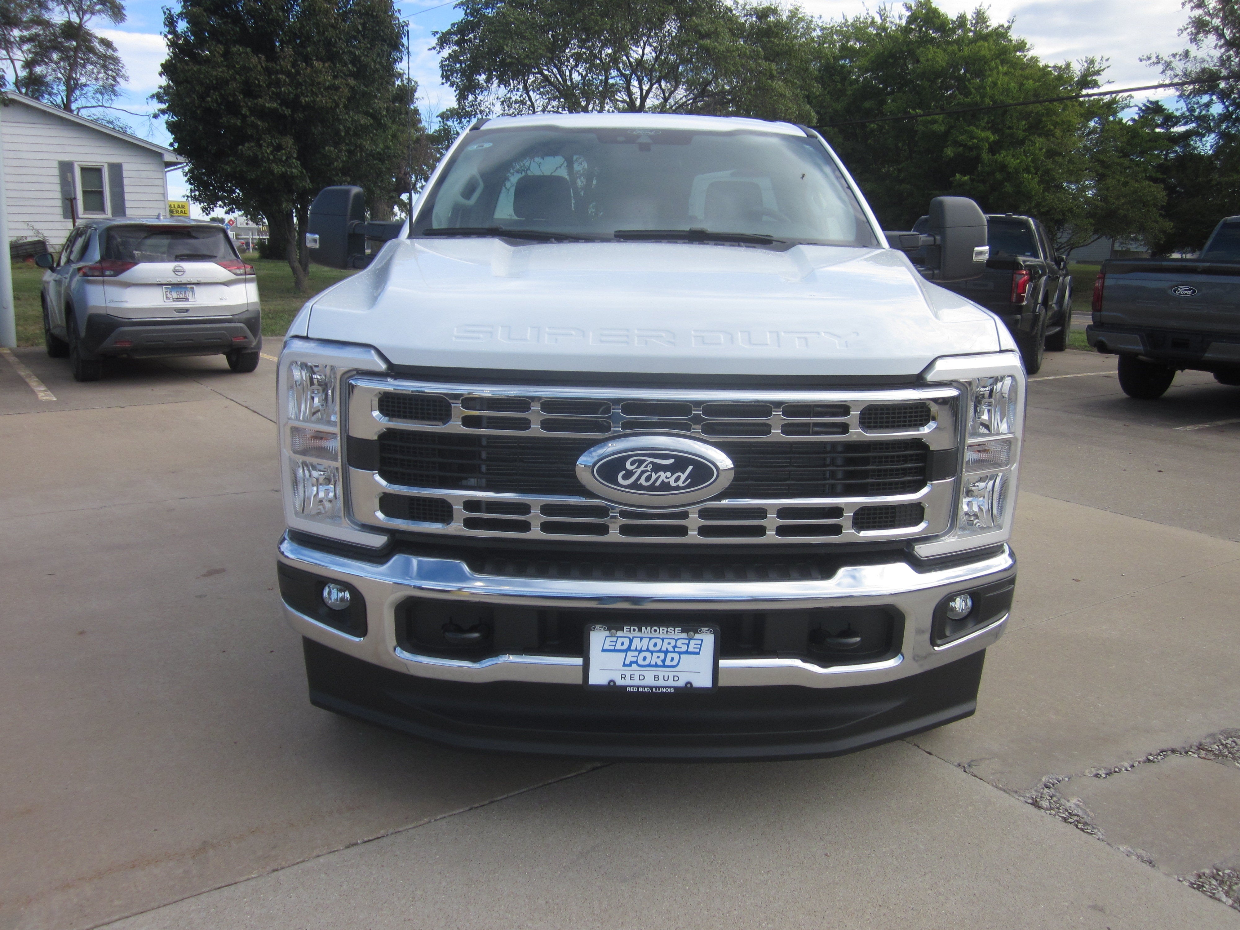 2027 Ford Super Duty F-250 SRW XLT
