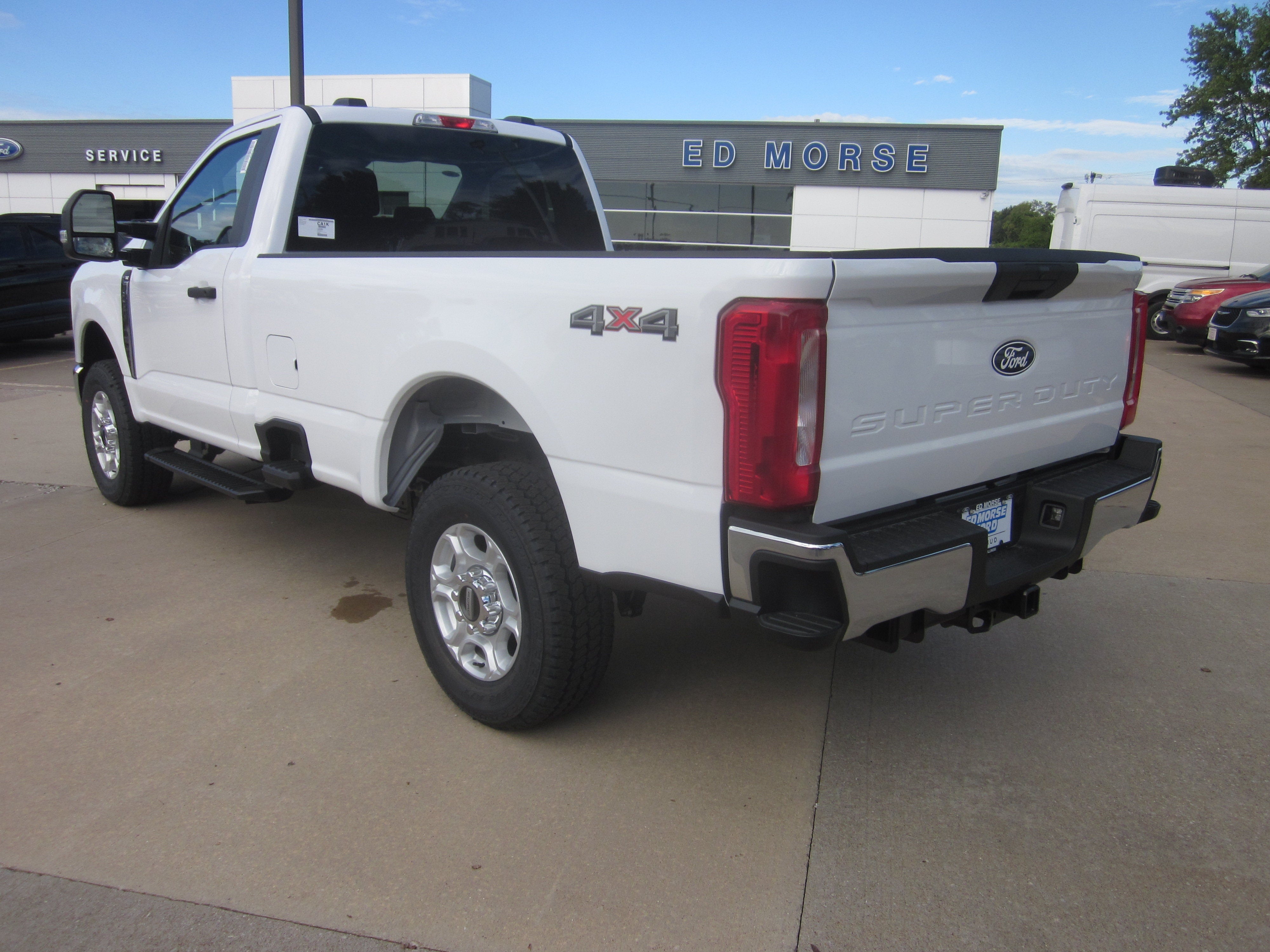 2027 Ford Super Duty F-250 SRW XLT