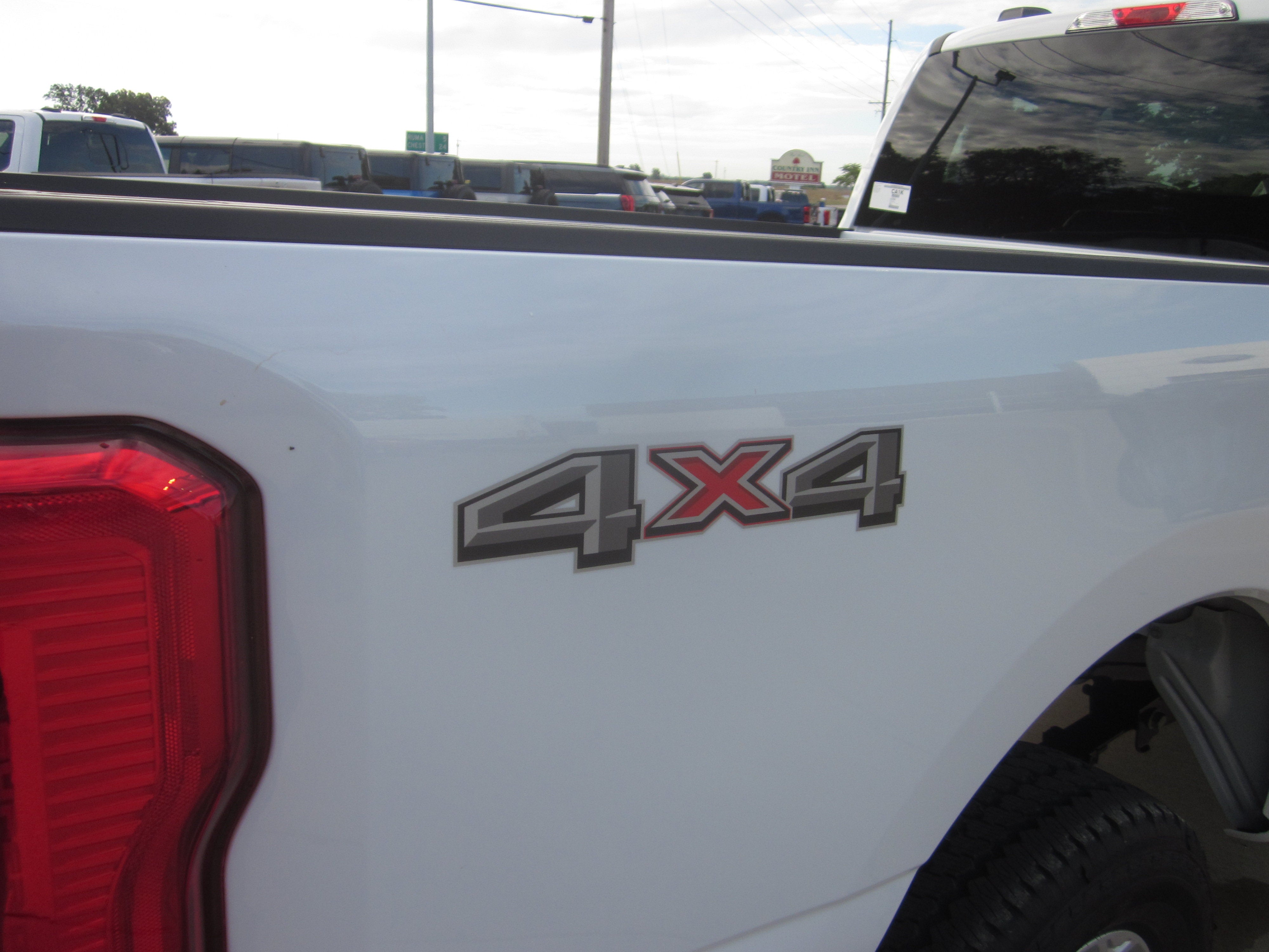 2027 Ford Super Duty F-250 SRW XLT