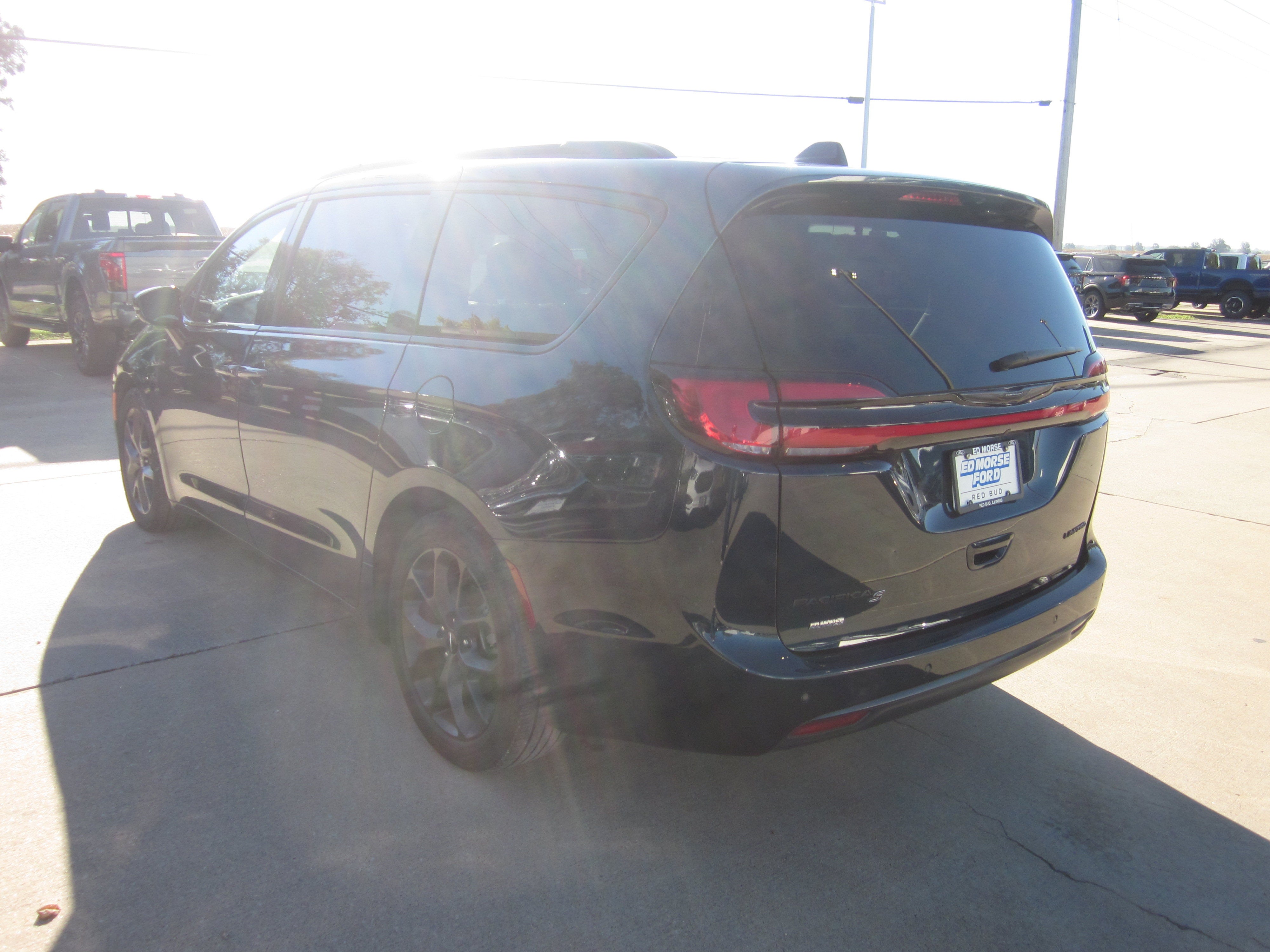 2025 Chrysler Pacifica Limited