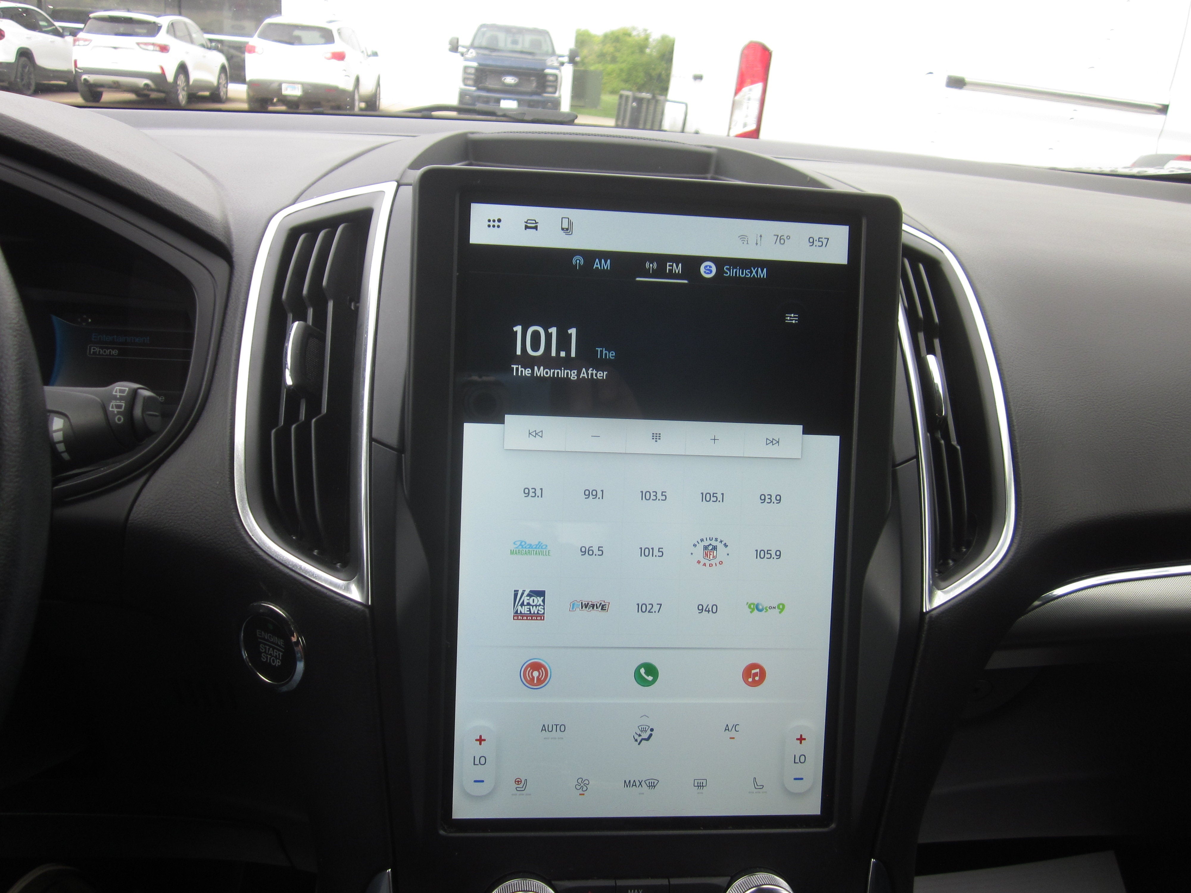 2024 Ford Edge Titanium