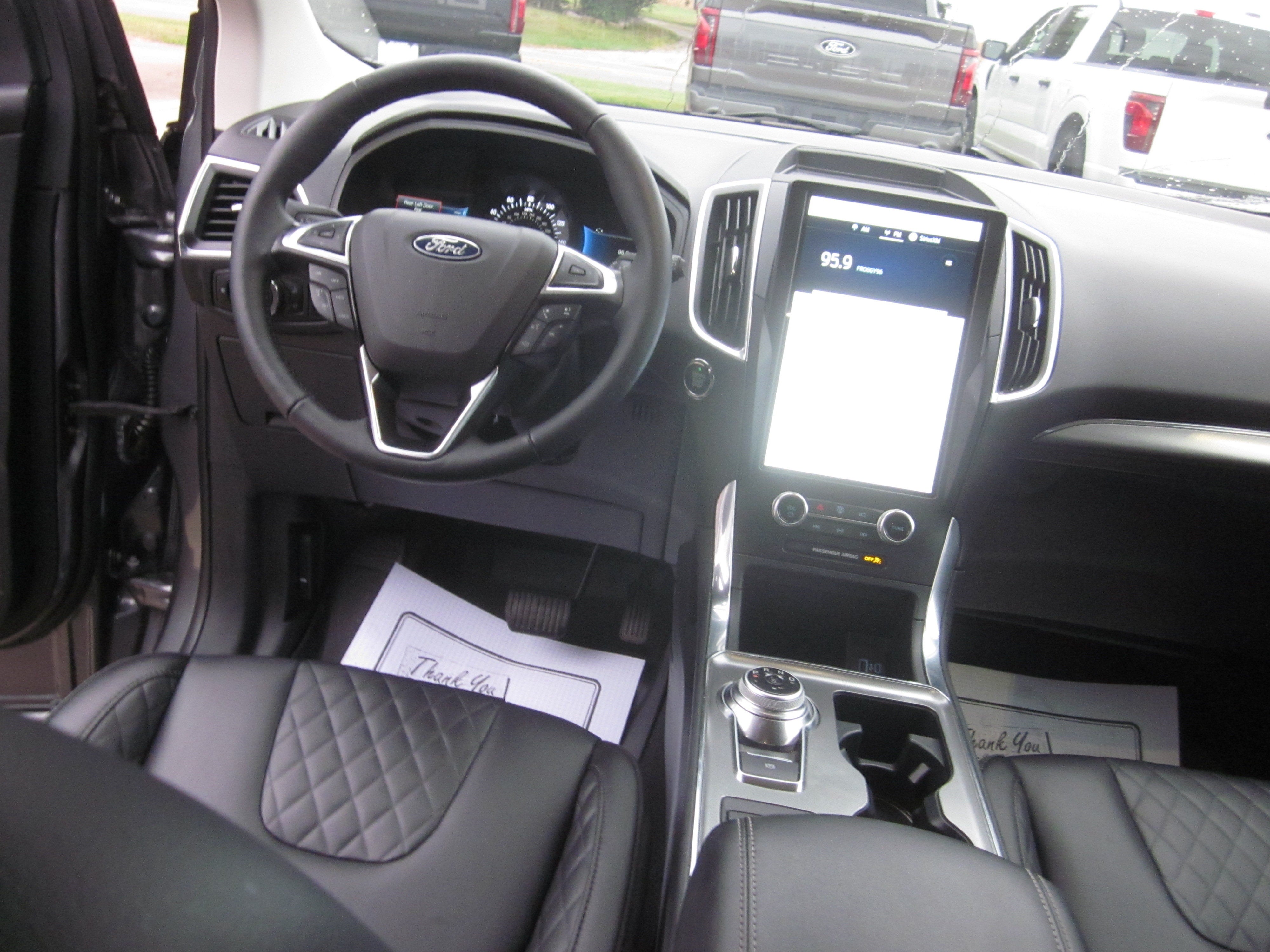 2024 Ford Edge Titanium