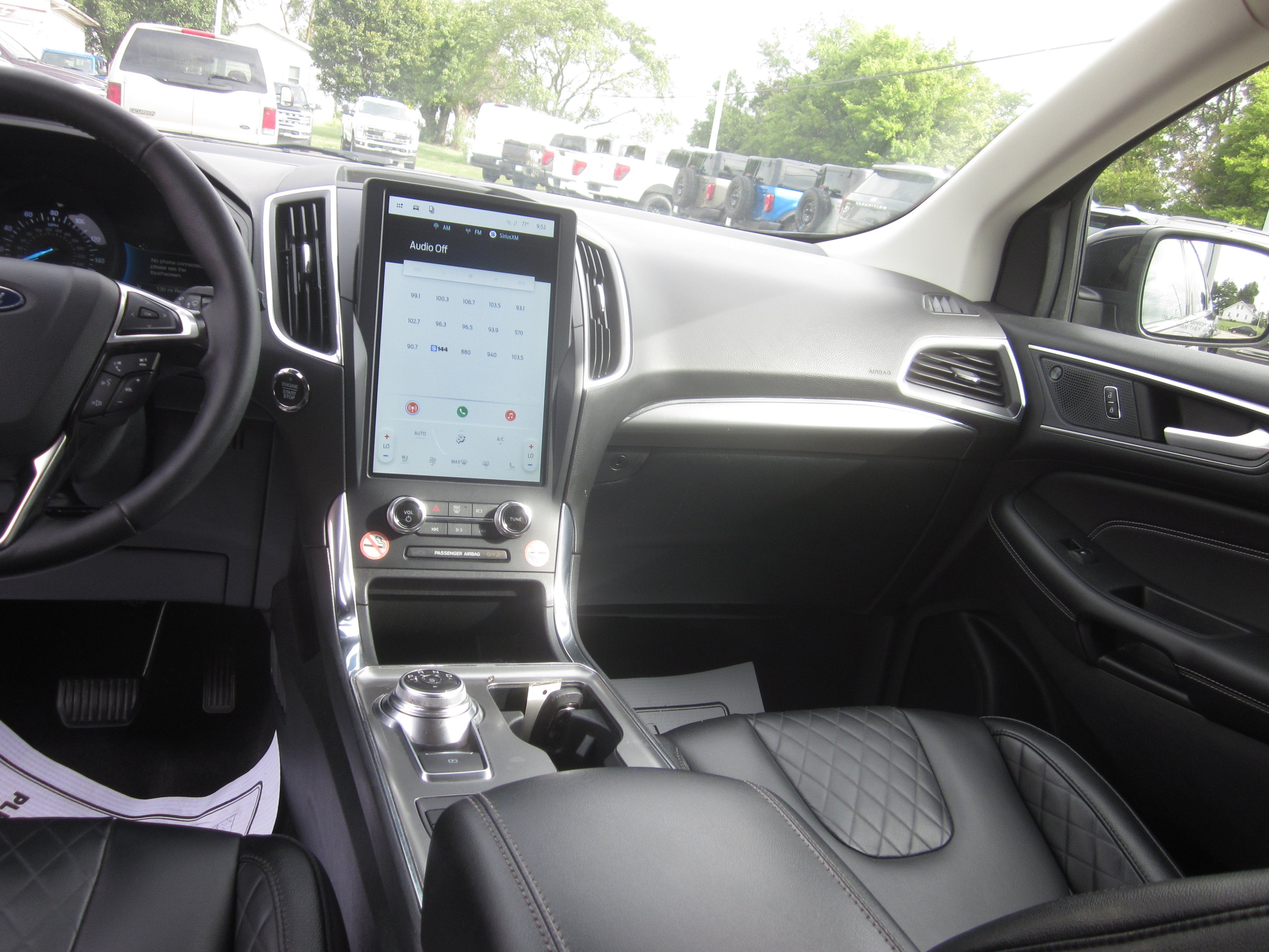 2024 Ford Edge Titanium