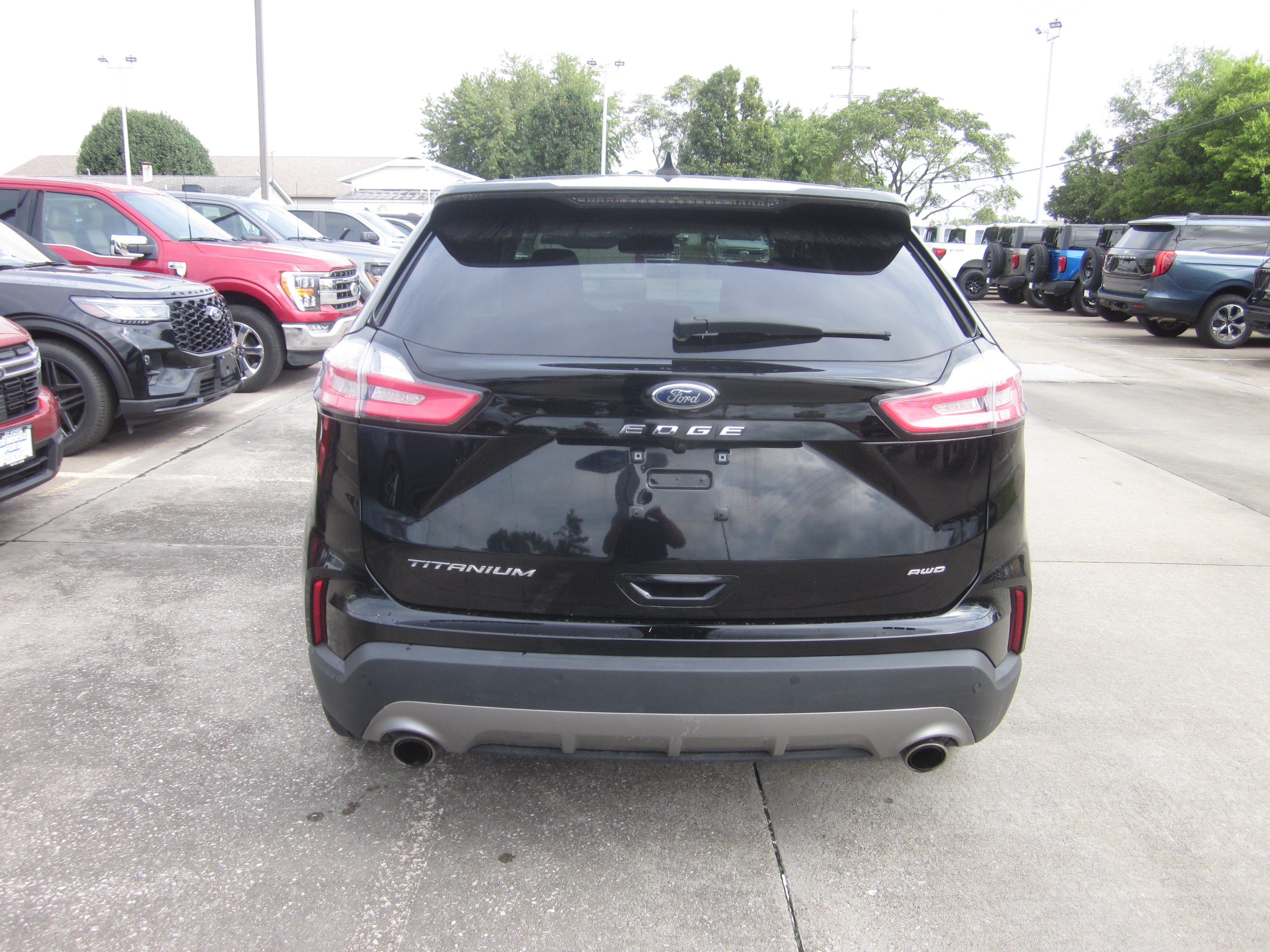 2024 Ford Edge Titanium
