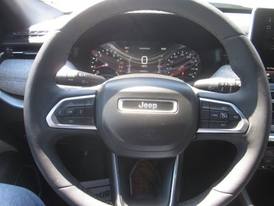 2024 Jeep Compass Latitude Lux