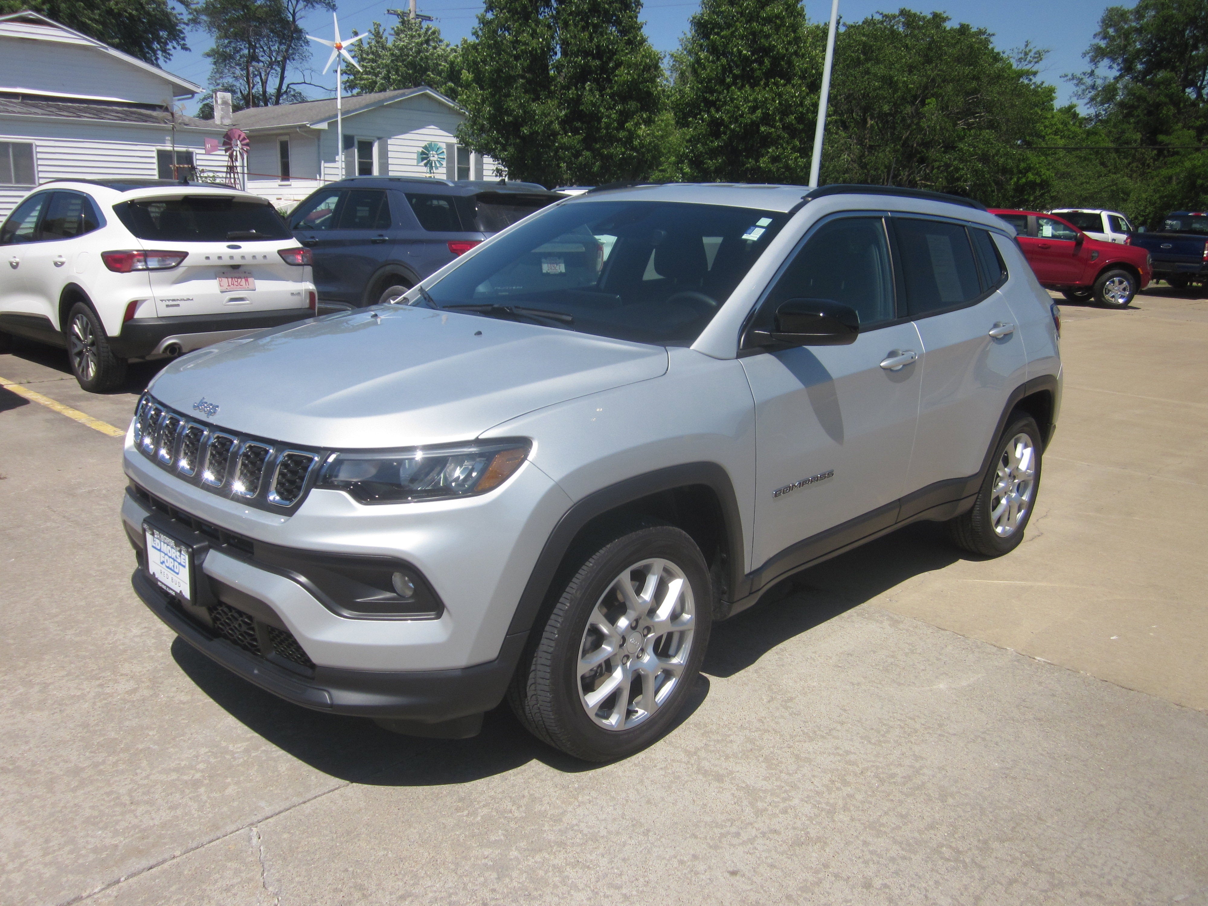 2024 Jeep Compass Latitude Lux