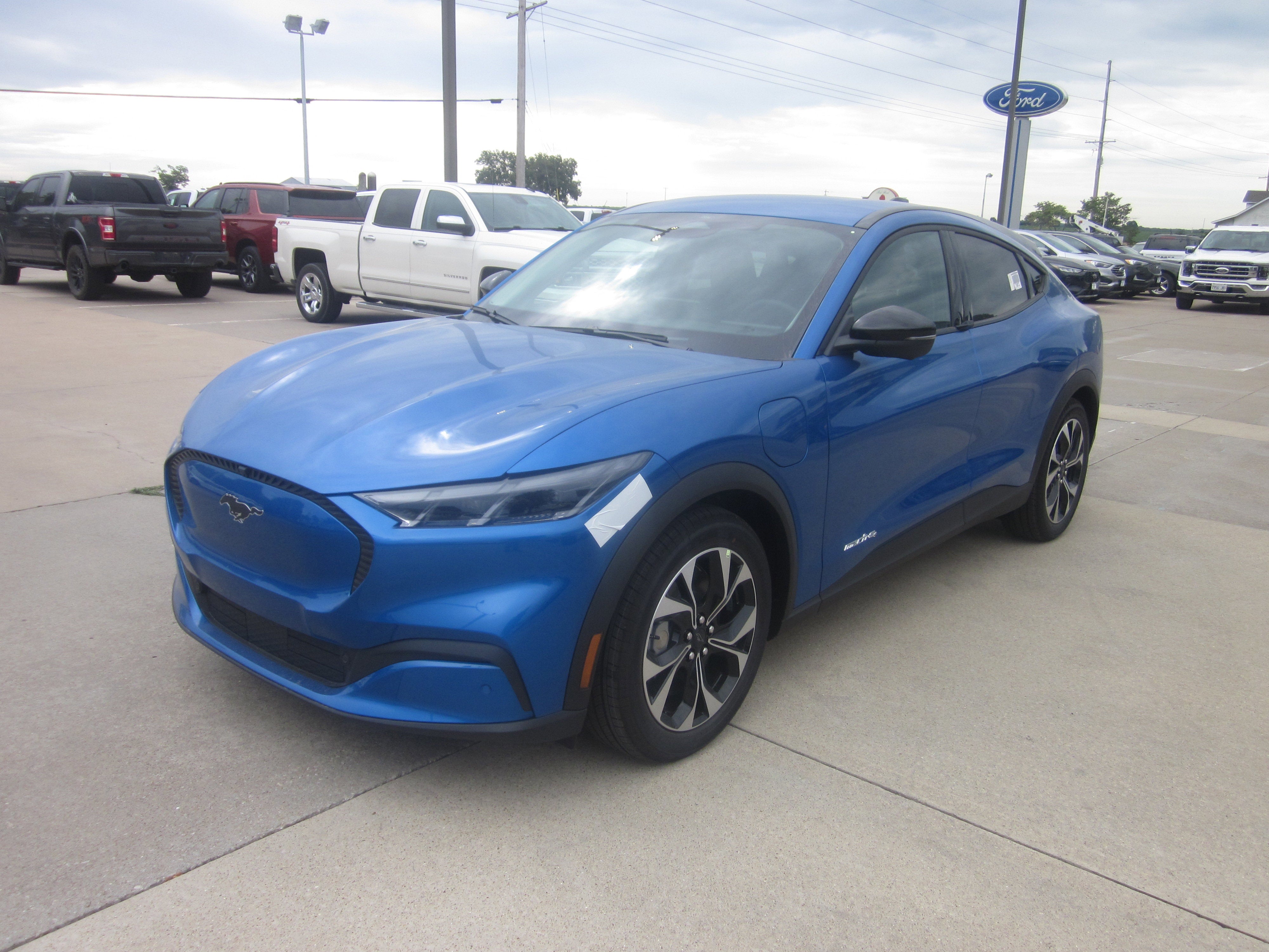 2025 Ford Mustang Mach-E Select