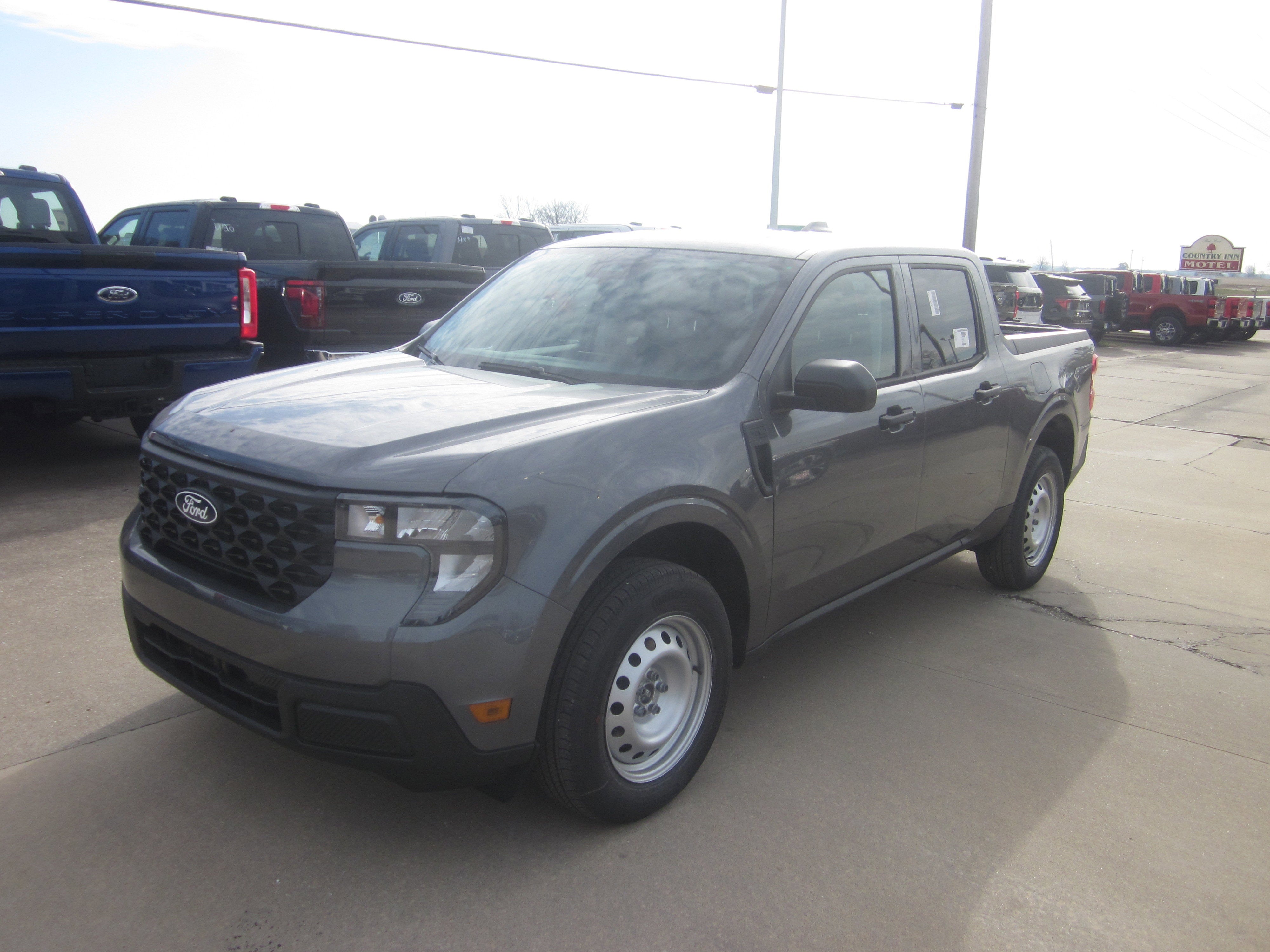 2025 Ford Maverick XL