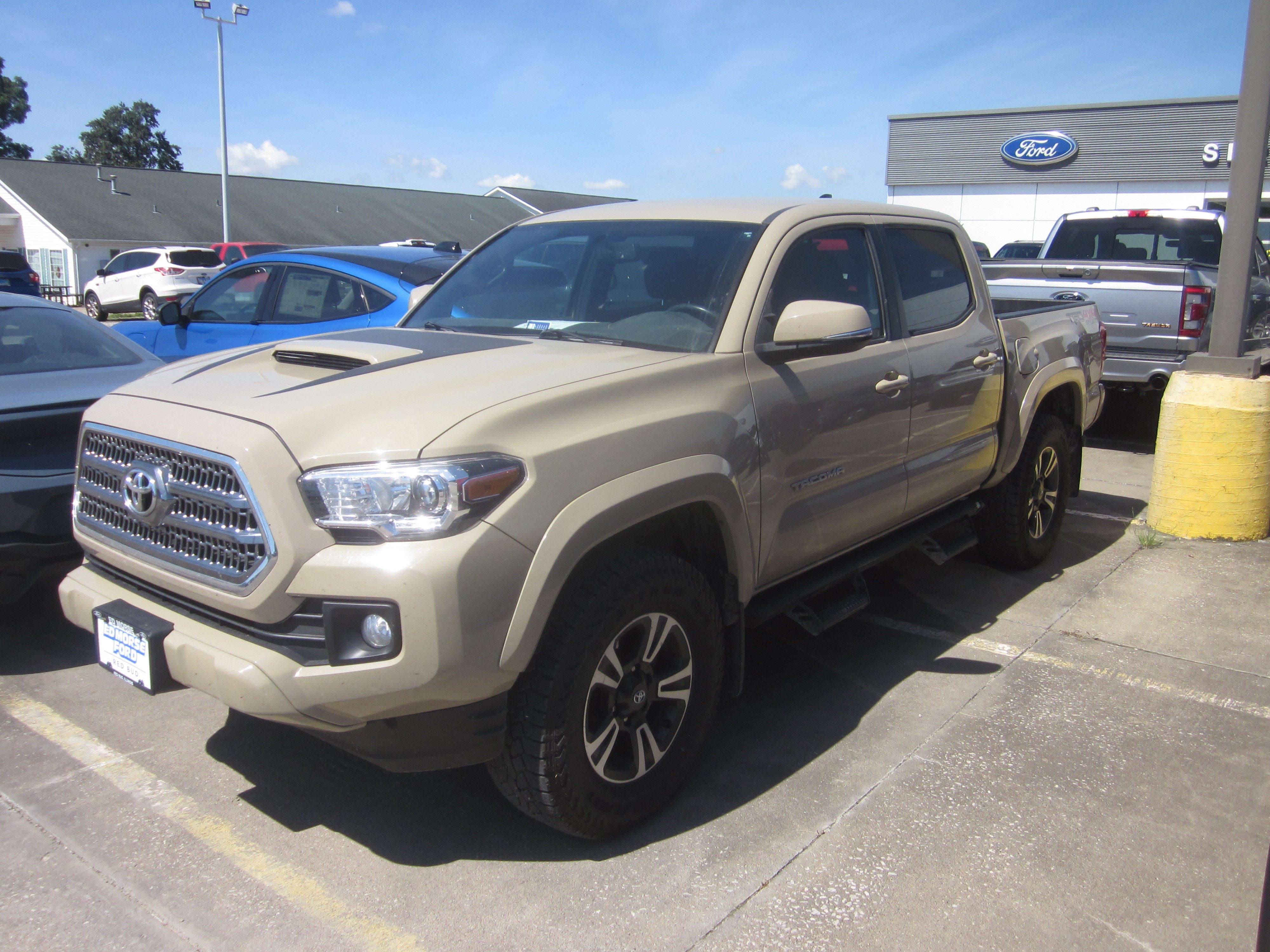 2017 Toyota Tacoma TRD Sport