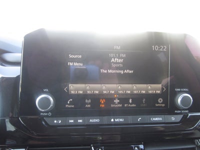 2025 Nissan Pathfinder SV